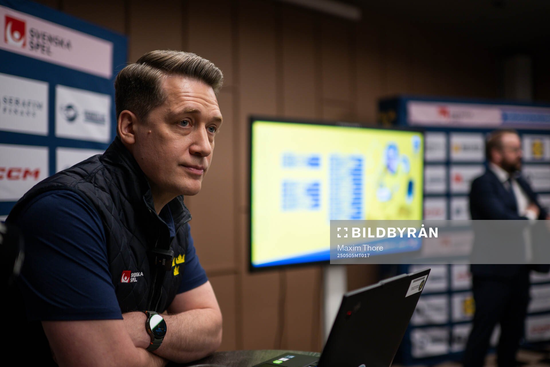 Sam Hallam, head coach of the Swedish men's national ice