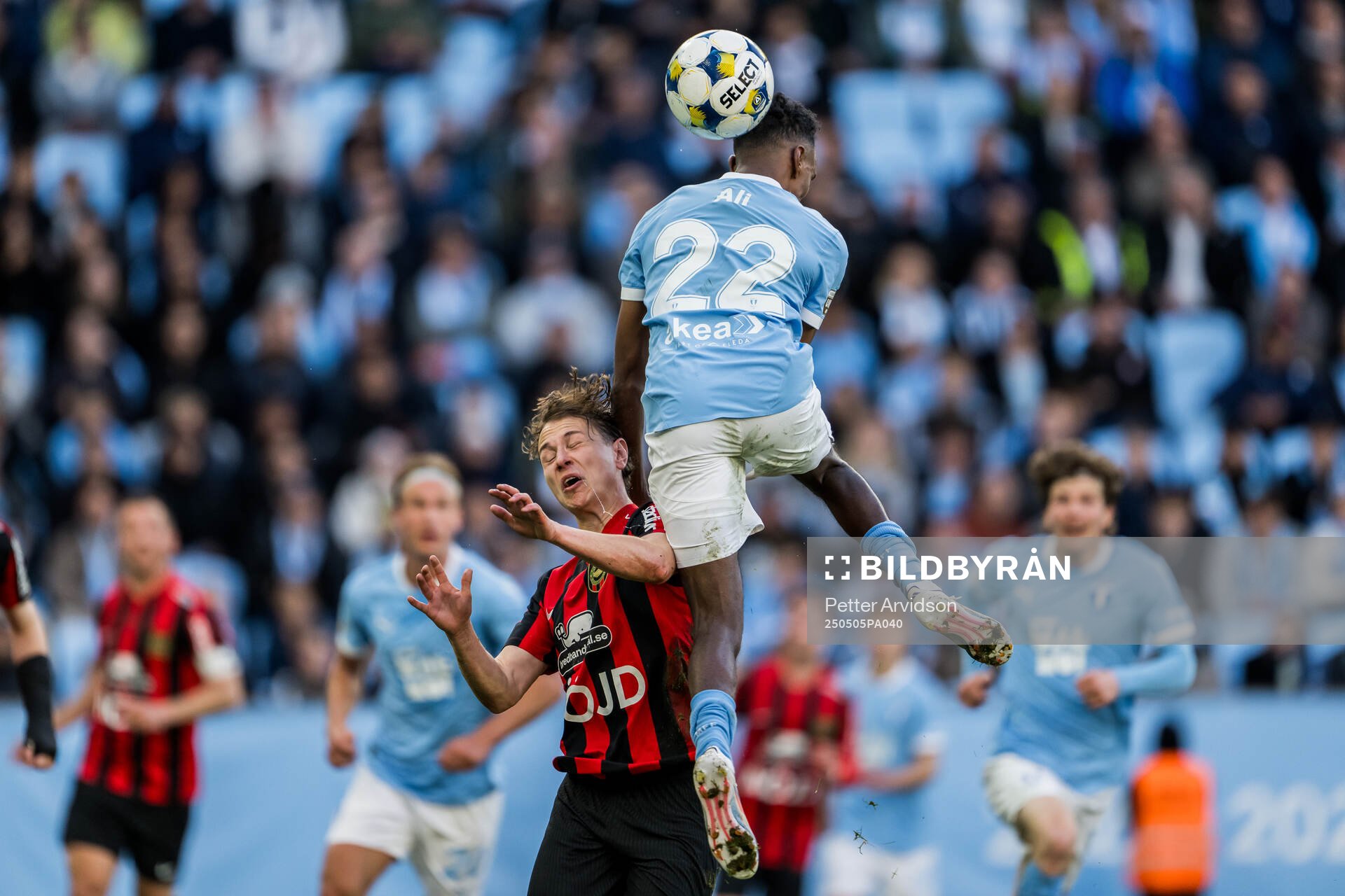 Brommapojkarnas Alex Timossi Andersson och Malmö FFs Taha