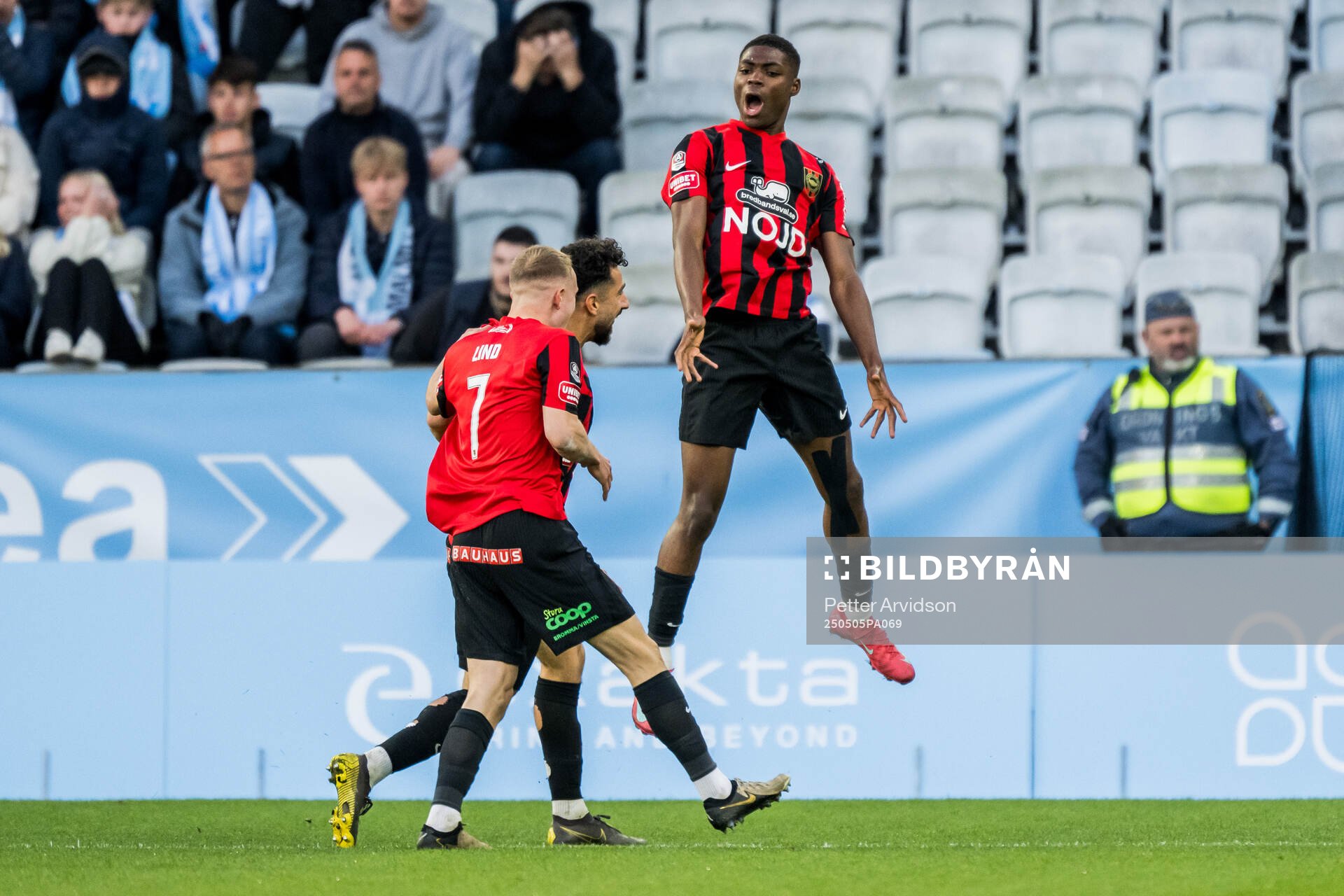 Brommapojkarnas Daleho Irandust, Victor Lind och Ezekiel