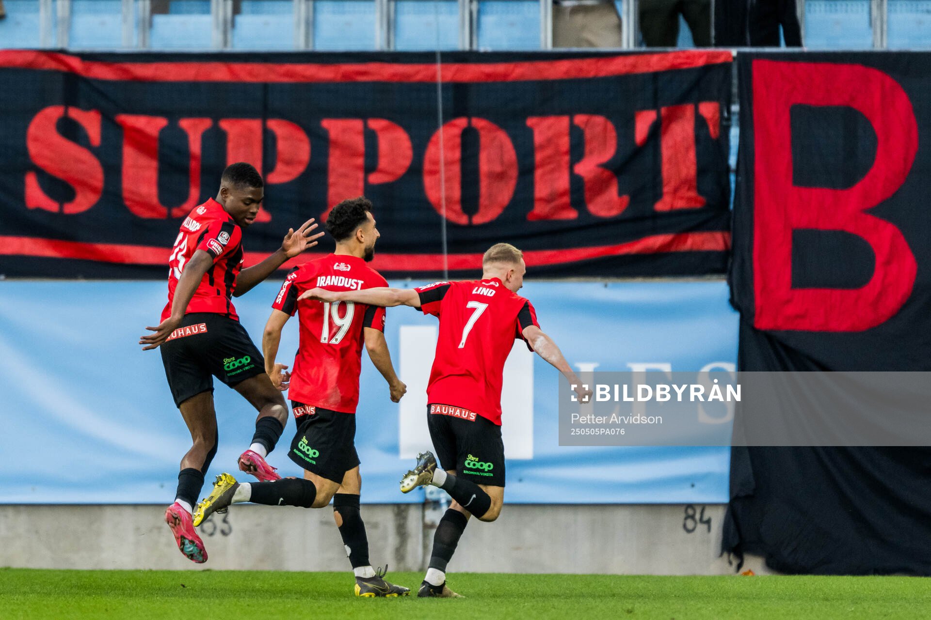 Brommapojkarnas Ezekiel Alladoh, Daleho Irandust och Victor