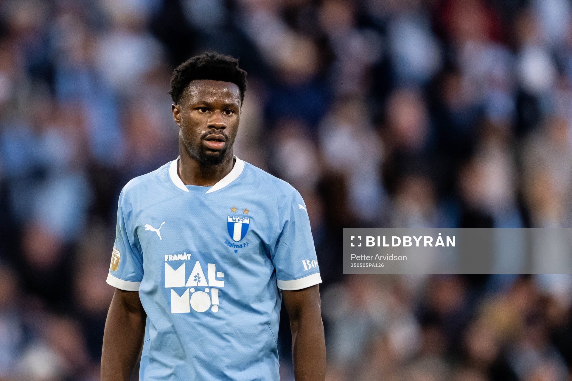 Malmö FFs Emmanuel Ekong under fotbollsmatchen i Allsvenskan mellan Malmö FF och Brommapojkarna den 5 maj 2025 i Malmö. 