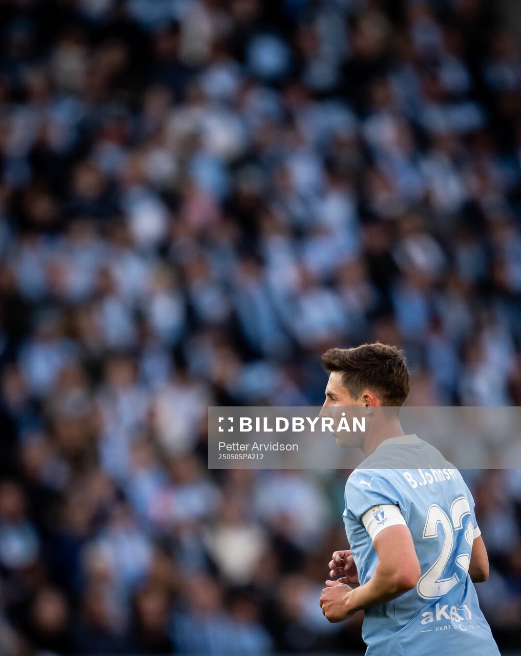 Malmö FFs Lasse Berg Johnsen under fotbollsmatchen i Allsvenskan mellan Malmö FF och Brommapojkarna den 5 maj 2025 i Malmö. 