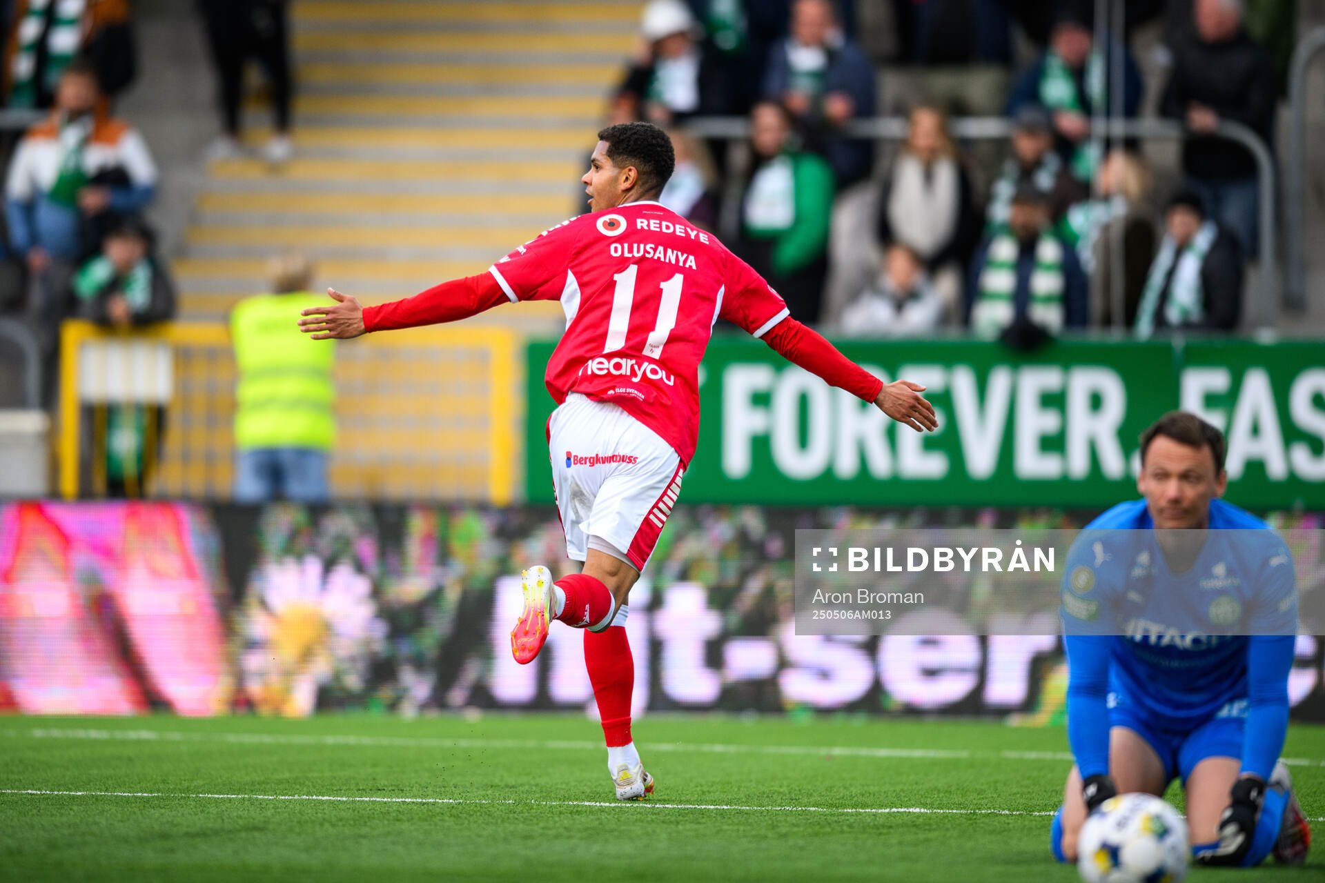 Kalmars Anthony Olusanya jublar
