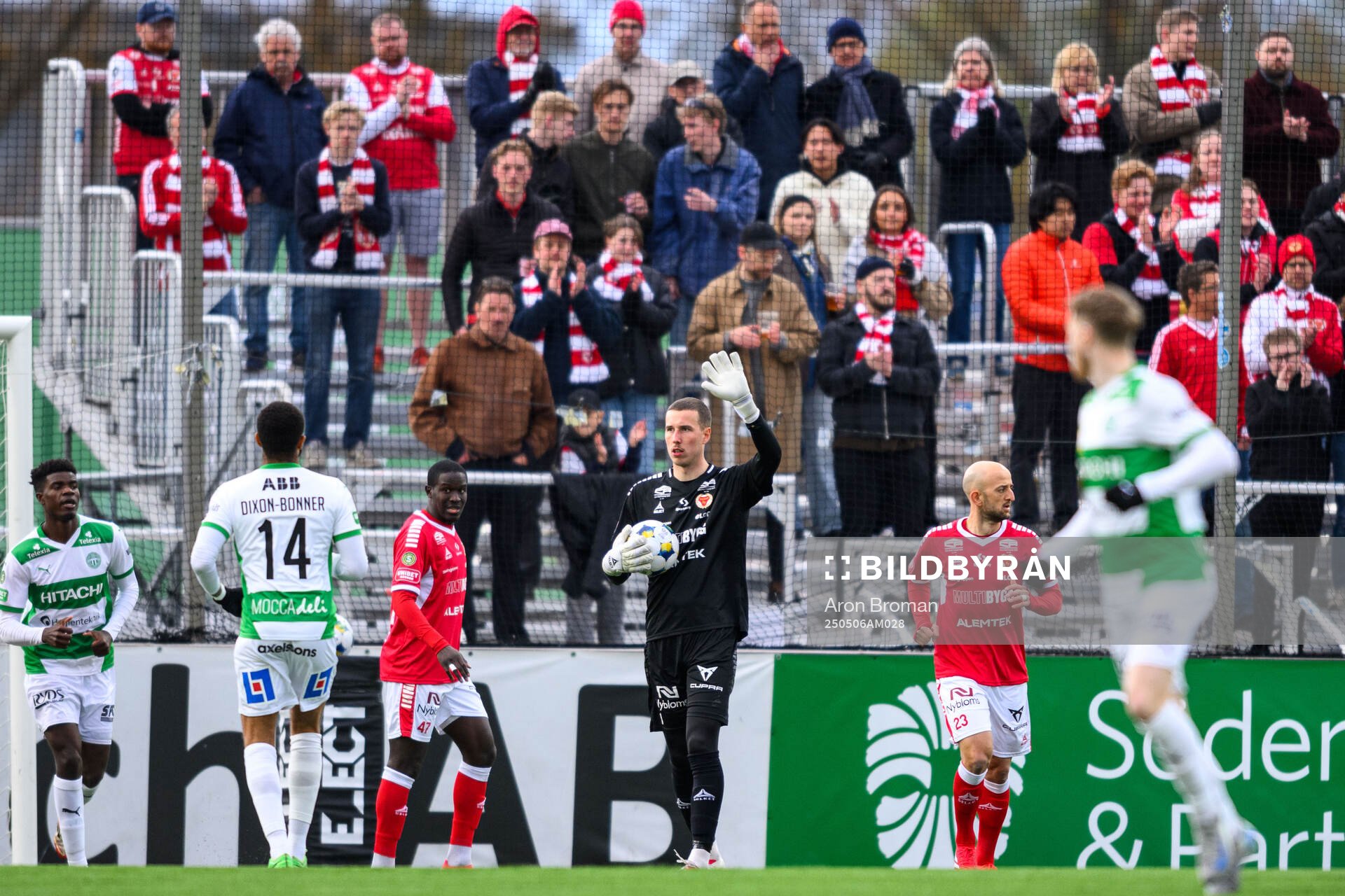 Kalmars målvakt Samuel Brolin under fotbollsmatchen i Superettan mellan Västerås och Kalmar den 6 maj 2025 i Västerås. 