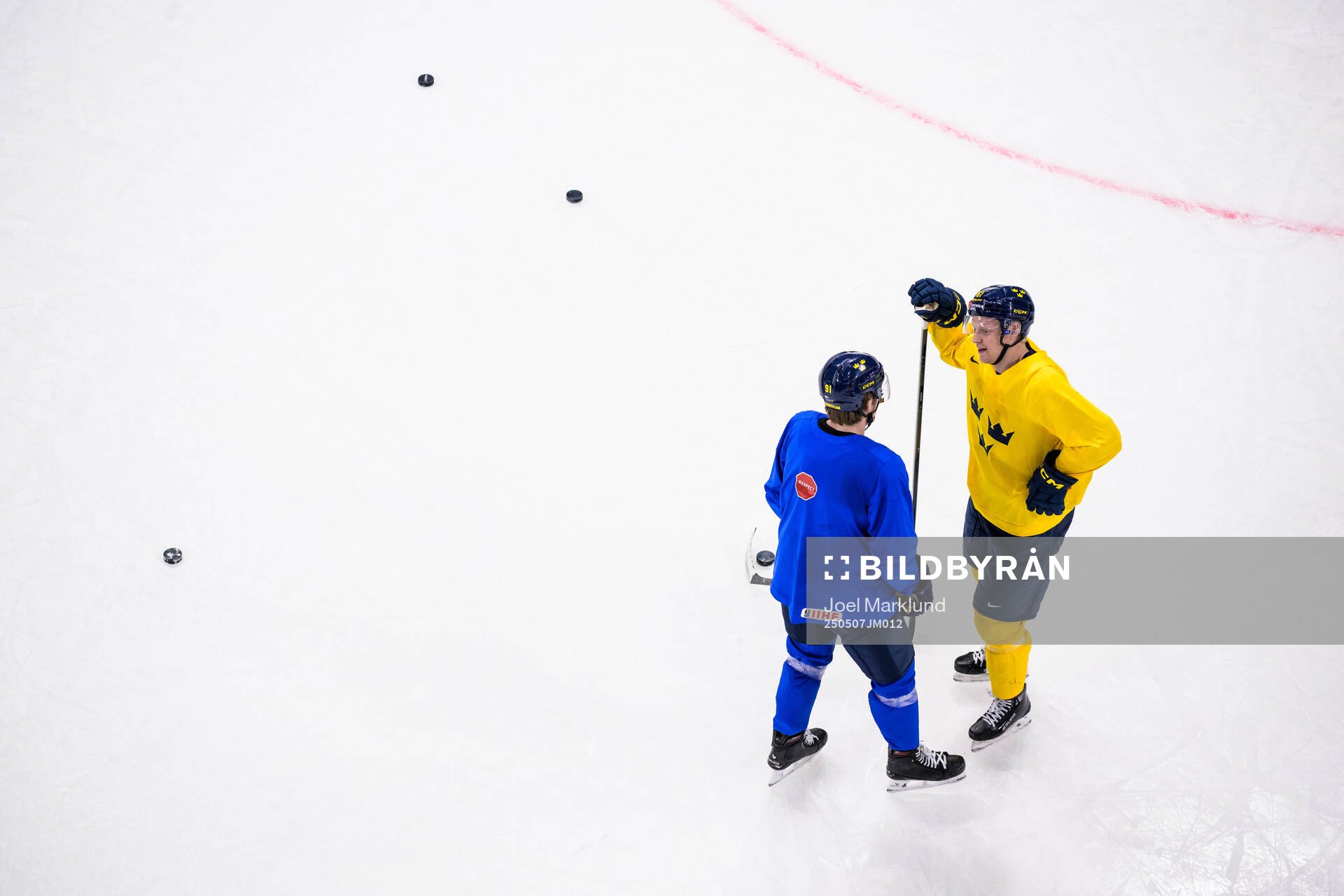 Leo Carlsson and Emil Heineman of Sweden at a practice