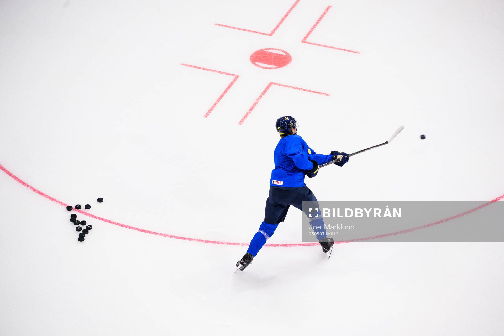 Leo Carlsson of Sweden at a practice session