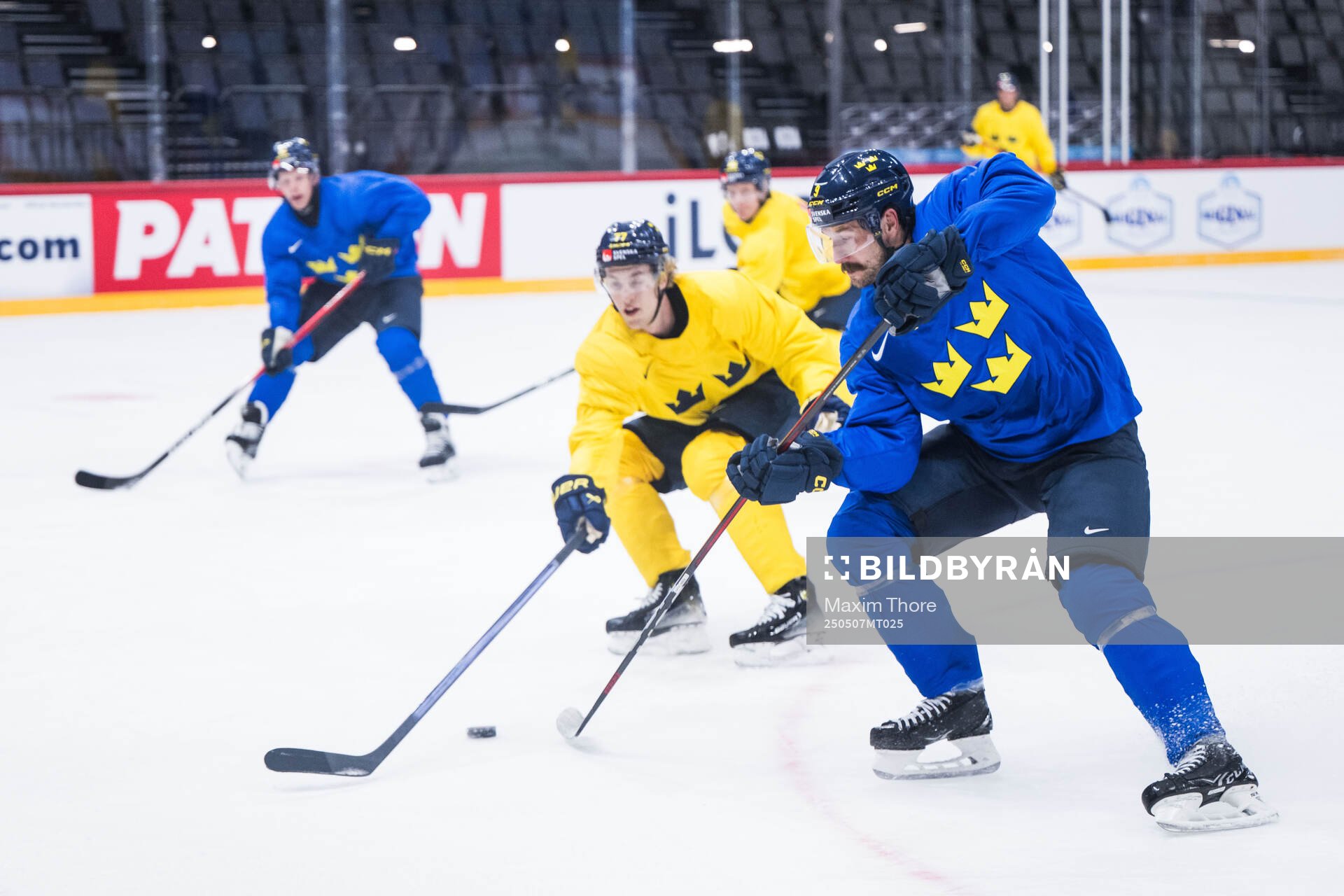 Simon Edvinsson and Filip Forsberg of Sweden at a practice