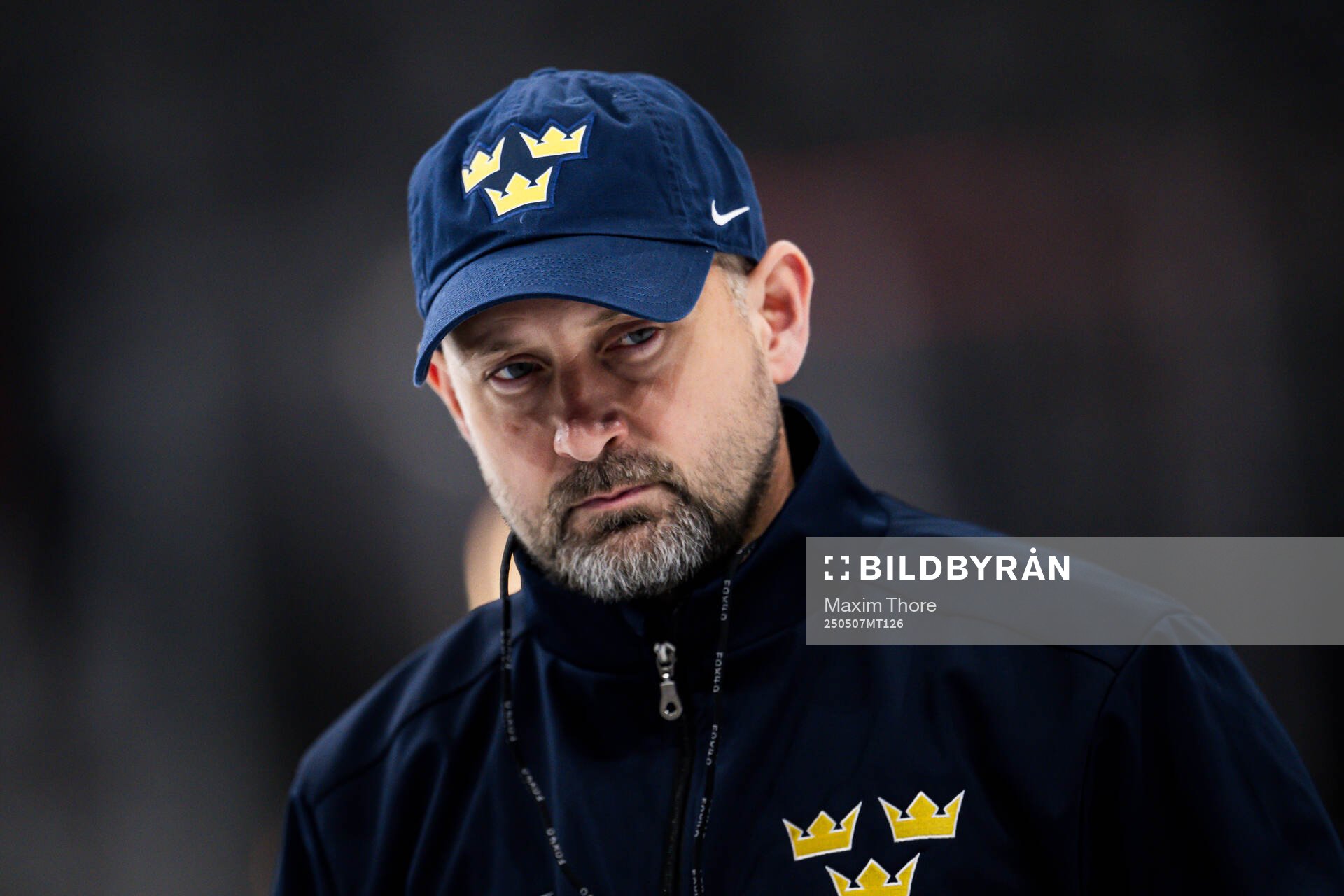 Assistant coach Anders Sörensen of Sweden at a practice