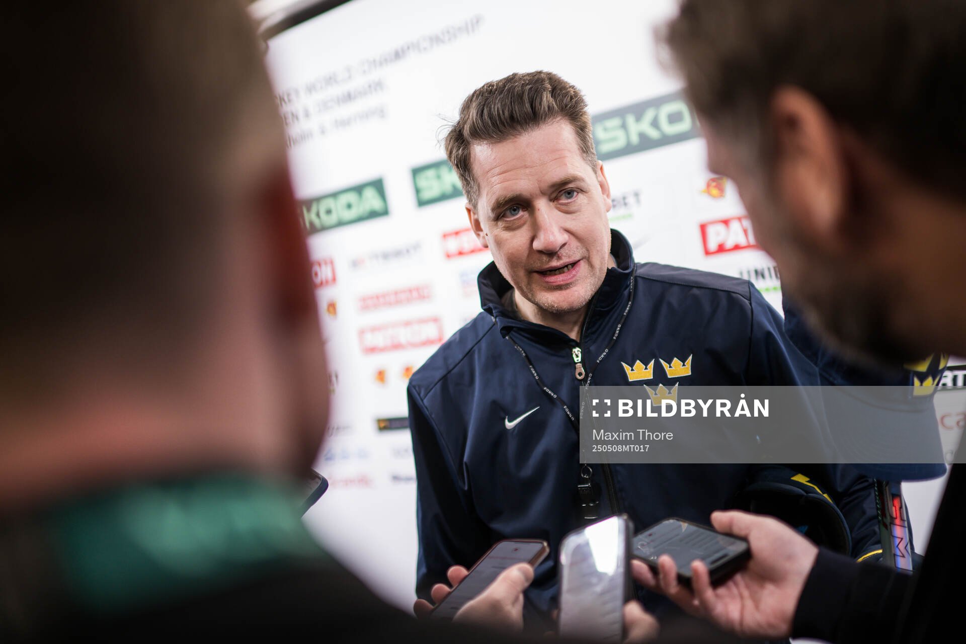 Head coach Sam Hallam of Sweden