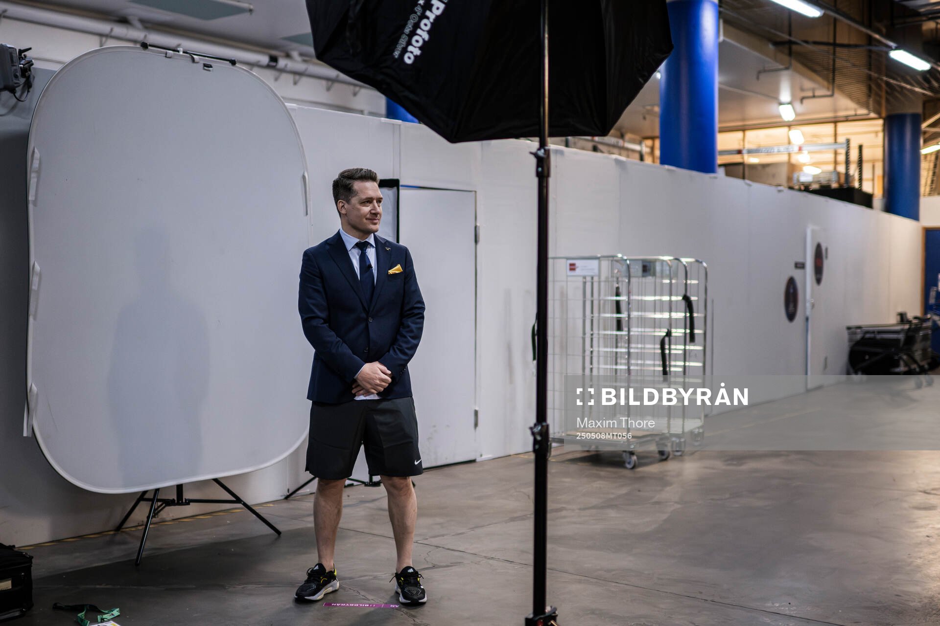 Head coach Sam Hallam of Sweden in the photo studio
