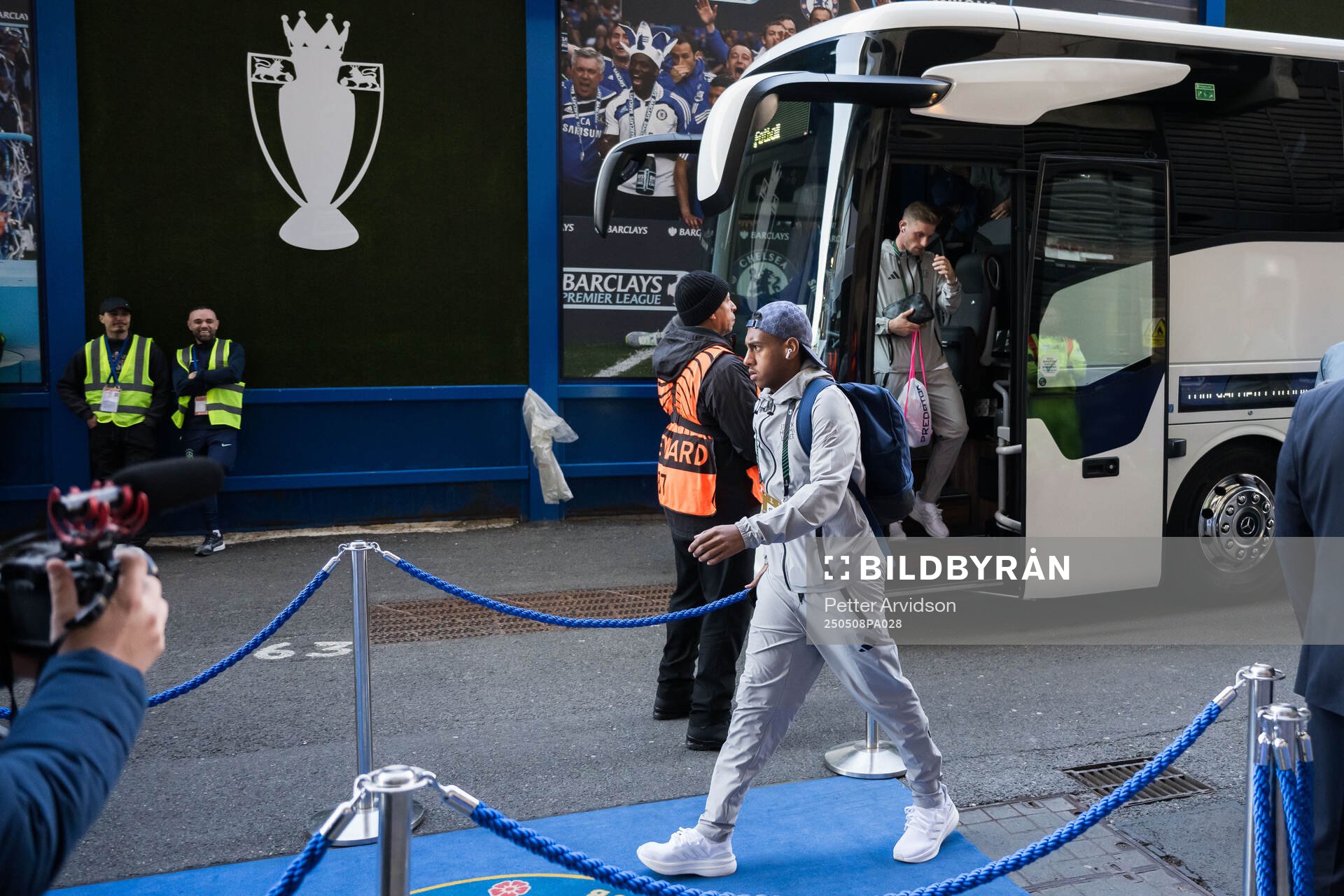 Isak Alemayehu Mulugeta of Djurgården arrives to the stadium ahead of the UEFA Conference League semifinal second leg match between Chelsea and Djurgården on May 8, 2025 in London.