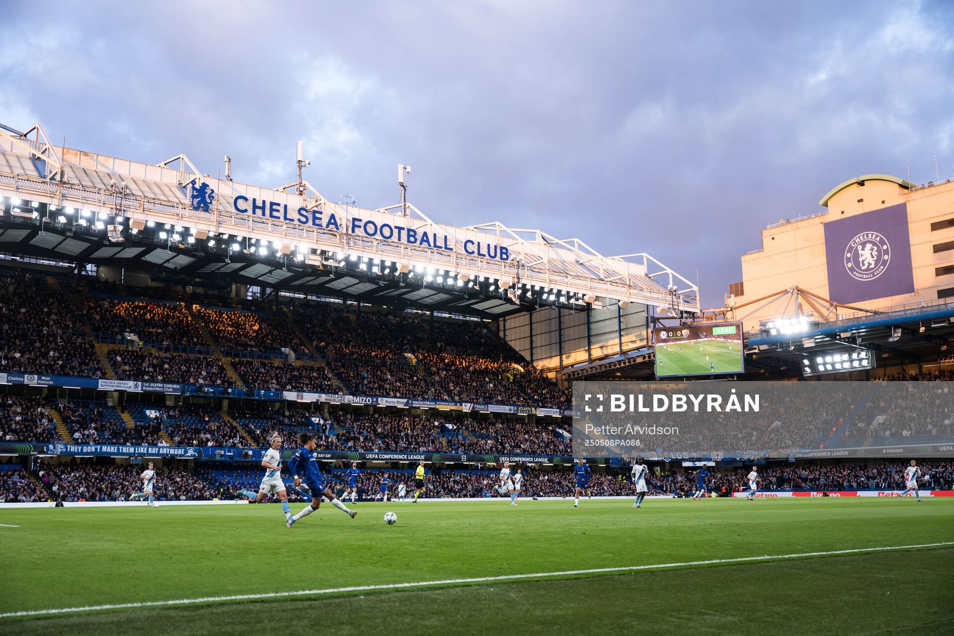 Tobias Gulliksen of Djurgården and Malo Gusto of Chelsea during the UEFA Conference League semifinal second leg match between Chelsea and Djurgården on May 8, 2025 in London.