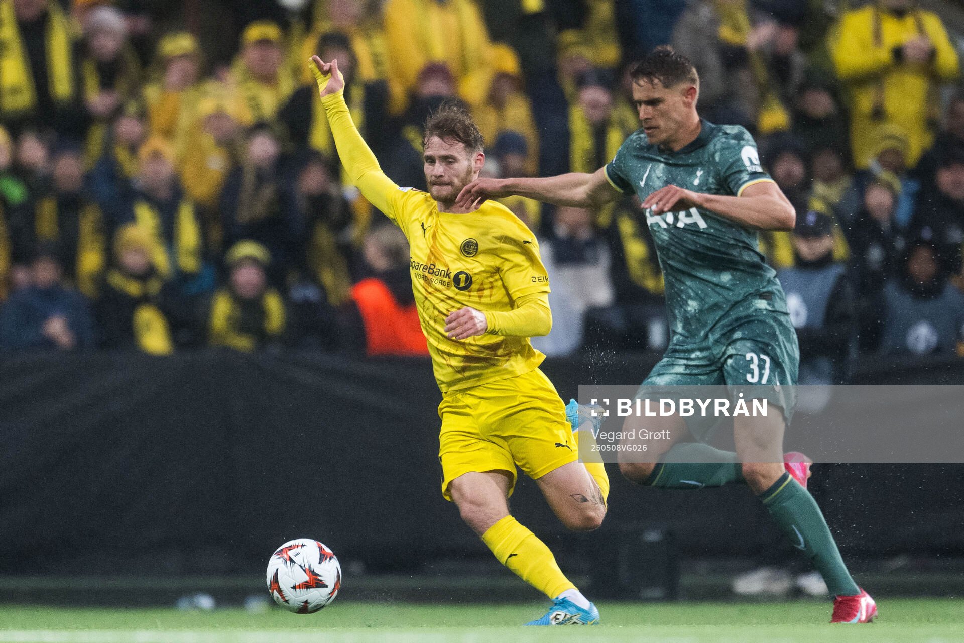 Ole Didrik Blomberg of Bodø/Glimt and Micky van de Ven of Tottenham Hotspur during the UEFA Europa League semi-final football match between Bodø/Glimt and Tottenham on May 8, 2025 in Bodø.