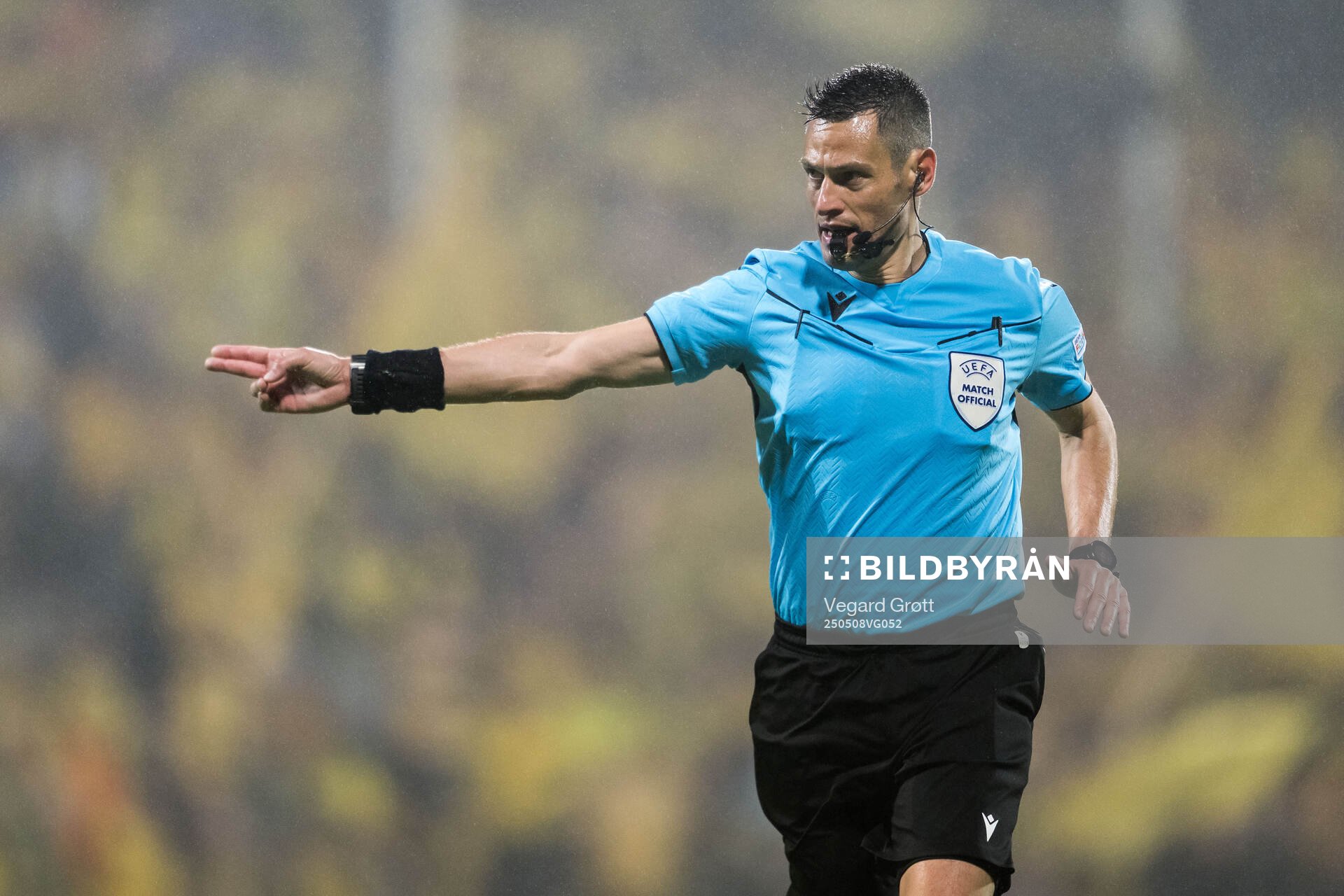 Referee Maurizio Mariani during the UEFA Europa League semi-final football match between Bodø/Glimt and Tottenham on May 8, 2025 in Bodø.