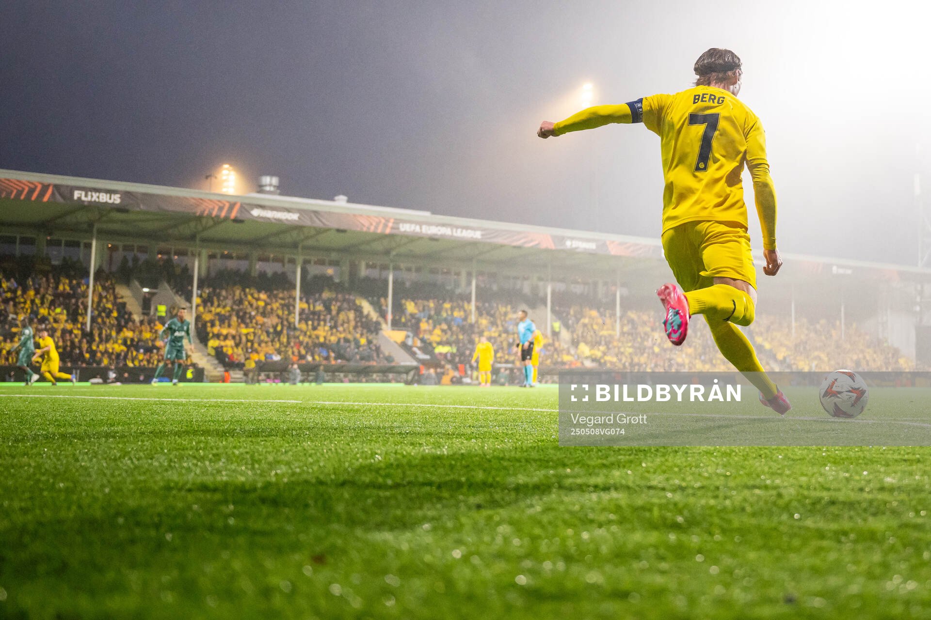 Patrick Berg of Bodø/Glimt takes a corner kick during the UEFA Europa League semi-final football match between Bodø/Glimt and Tottenham on May 8, 2025 in Bodø. 