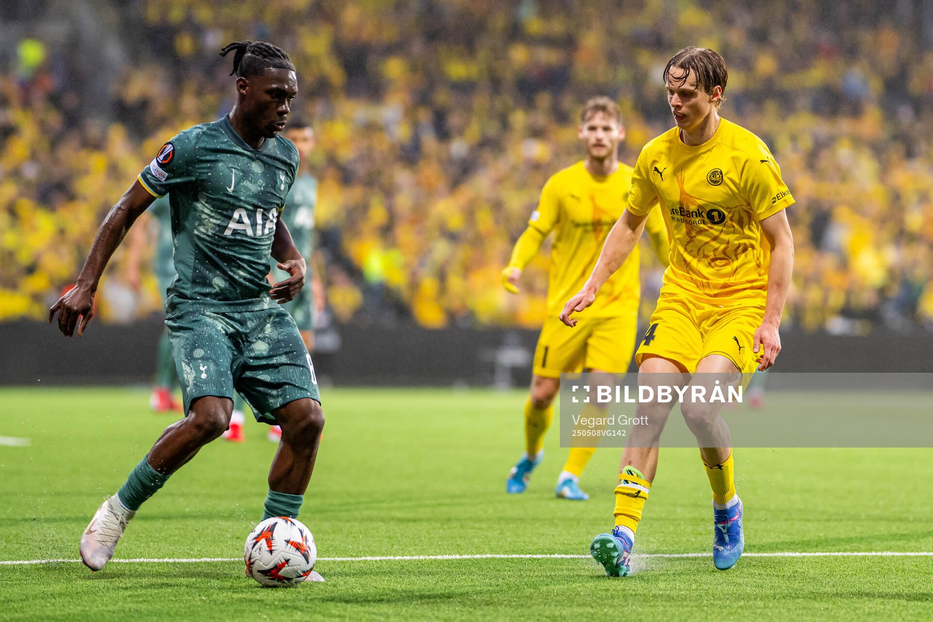 Yves Bissouma of Tottenham Hotspur and Ulrik Saltnes of Bodø/Glimt during the UEFA Europa League semi-final football match between Bodø/Glimt and Tottenham on May 8, 2025 in Bodø.