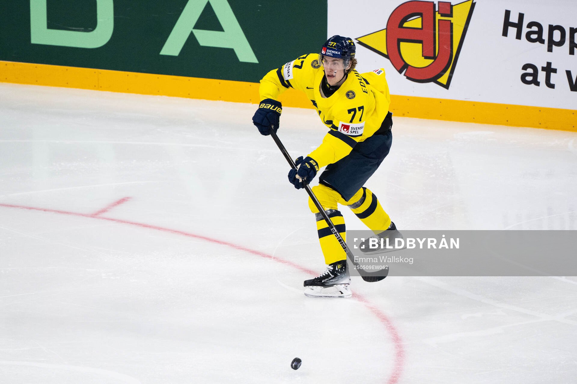 Simon Edvinsson of Sweden
