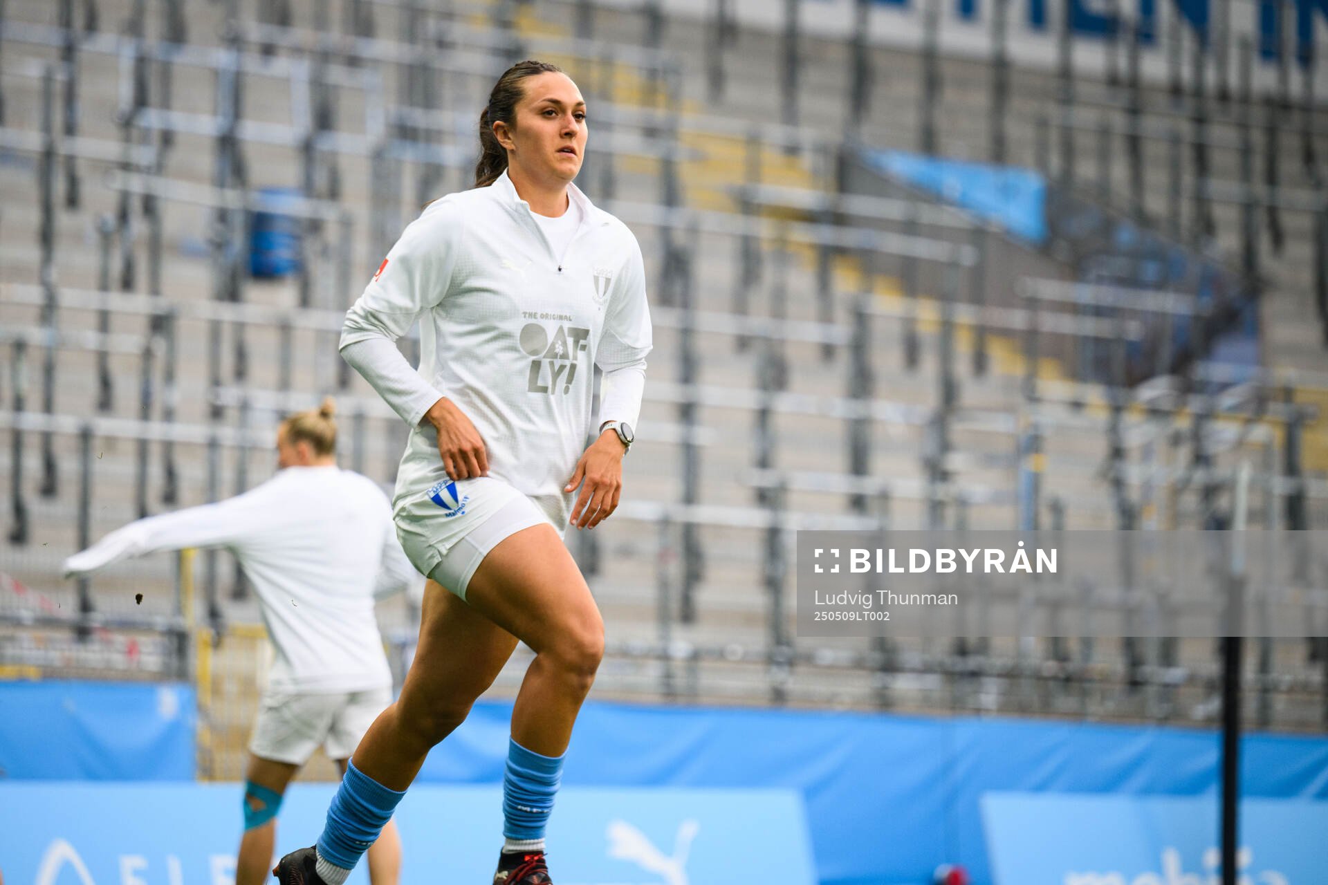 Malmö FFs Isabella D'Aquila under fotbollsmatchen i Damallsvenskan mellan Malmö FF och Alingsås den 9 maj 2025 i Malmö. 