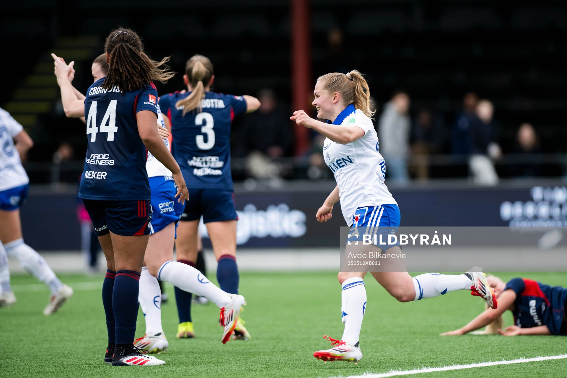 IFK Norrköpings Dana Leskinen jublar efter 1:1 målet under fotbollsmatchen i Damallsvenskan mellan Rosengård och IFK Norrköping den 10 maj 2025 i Malmö.