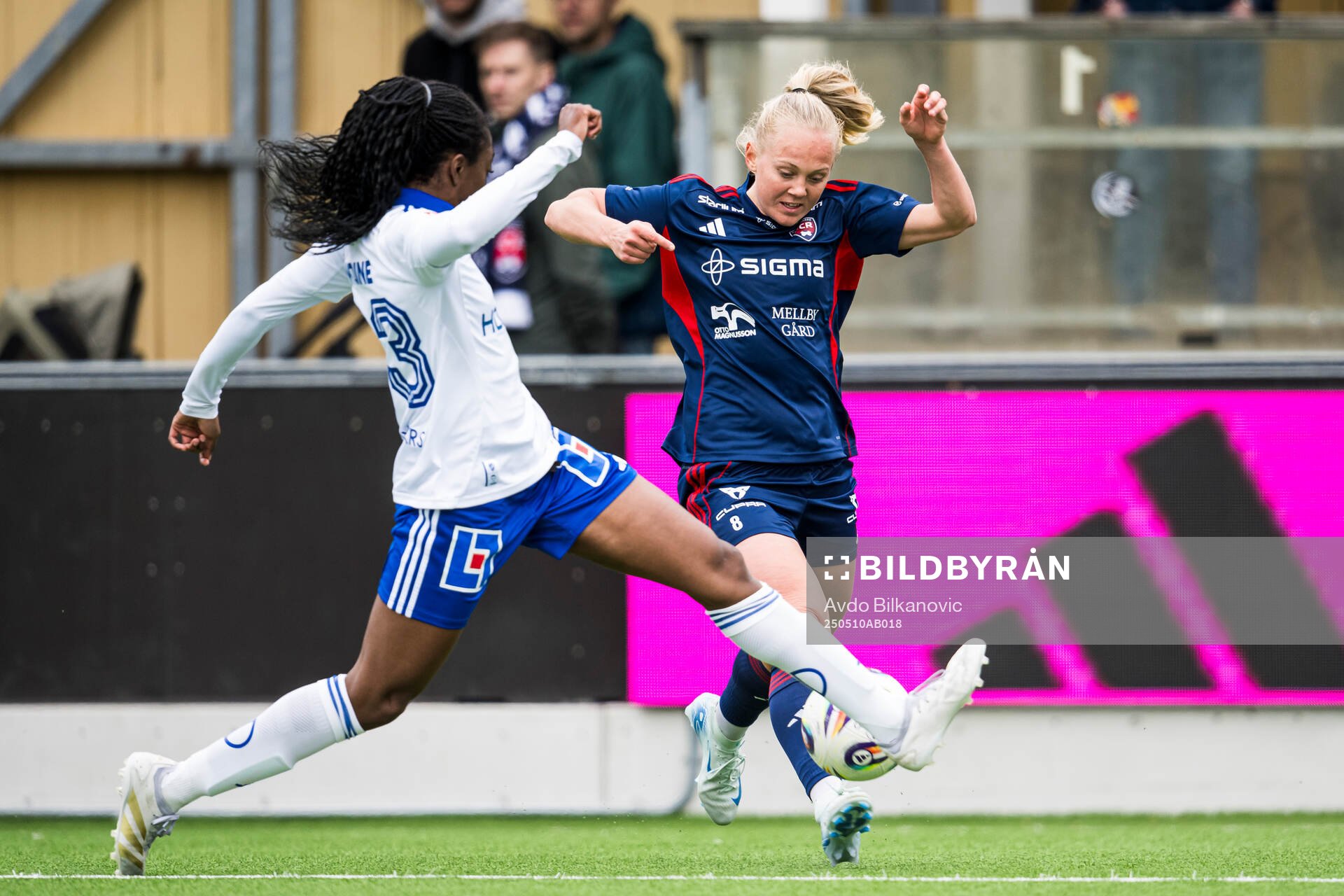 Rosengårds Molly Johansson under fotbollsmatchen i Damallsvenskan mellan Rosengård och IFK Norrköping den 10 maj 2025 i Malmö.