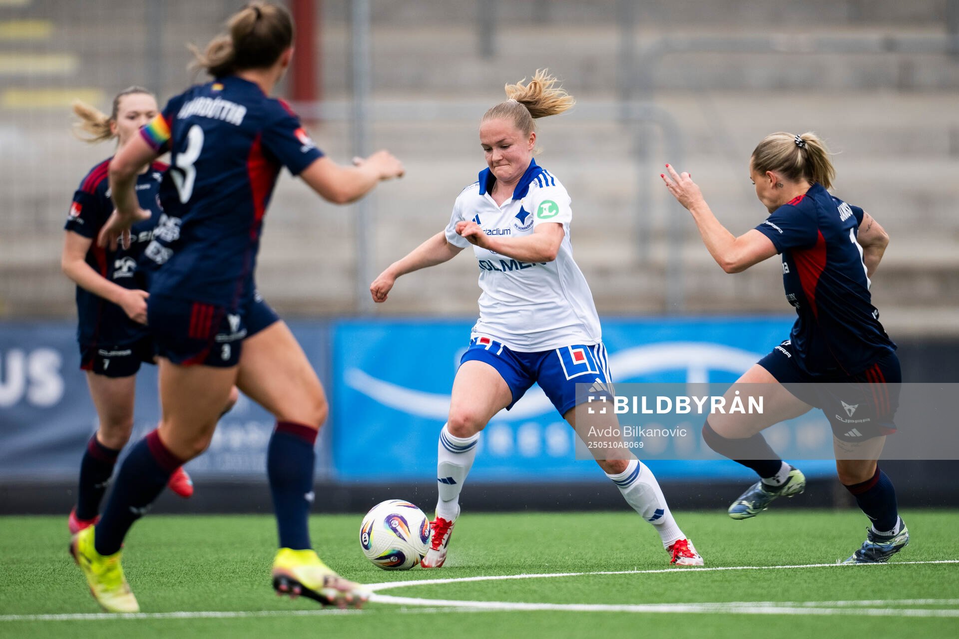 IFK Norrköpings Dana Leskinen under fotbollsmatchen i Damallsvenskan mellan Rosengård och IFK Norrköping den 10 maj 2025 i Malmö.