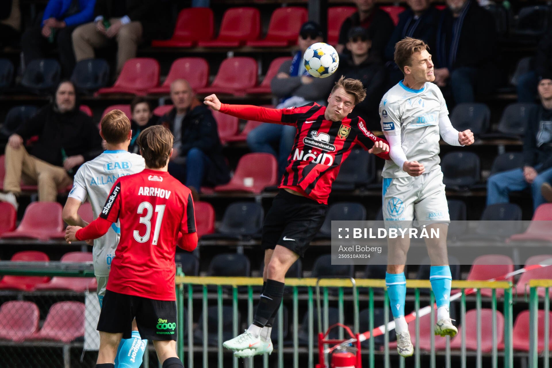 Brommapojkarnas Kevin Ackermann och Halmstads Villiam
