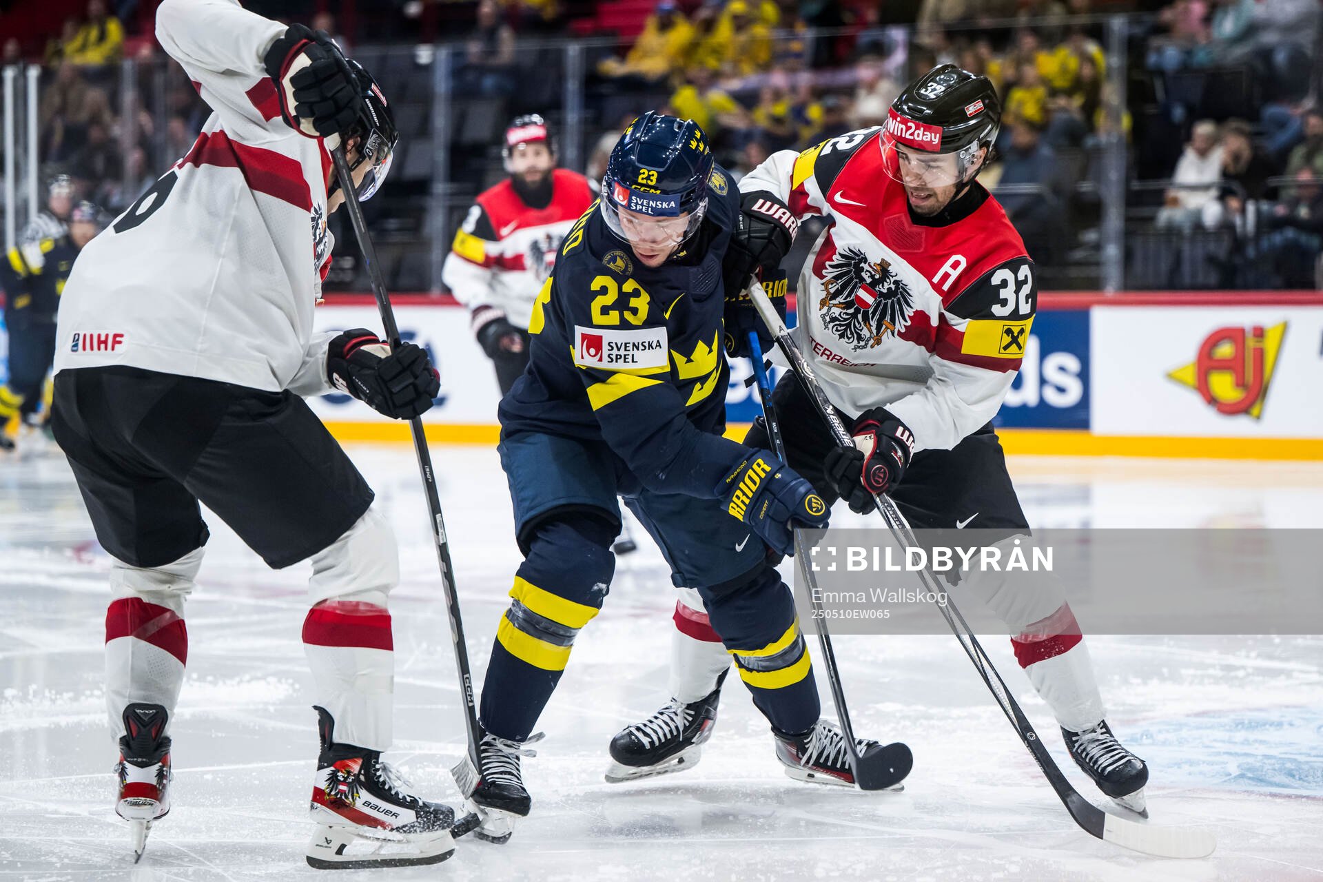 Lucas Raymond of Sweden and Bernd Wolf of Austria