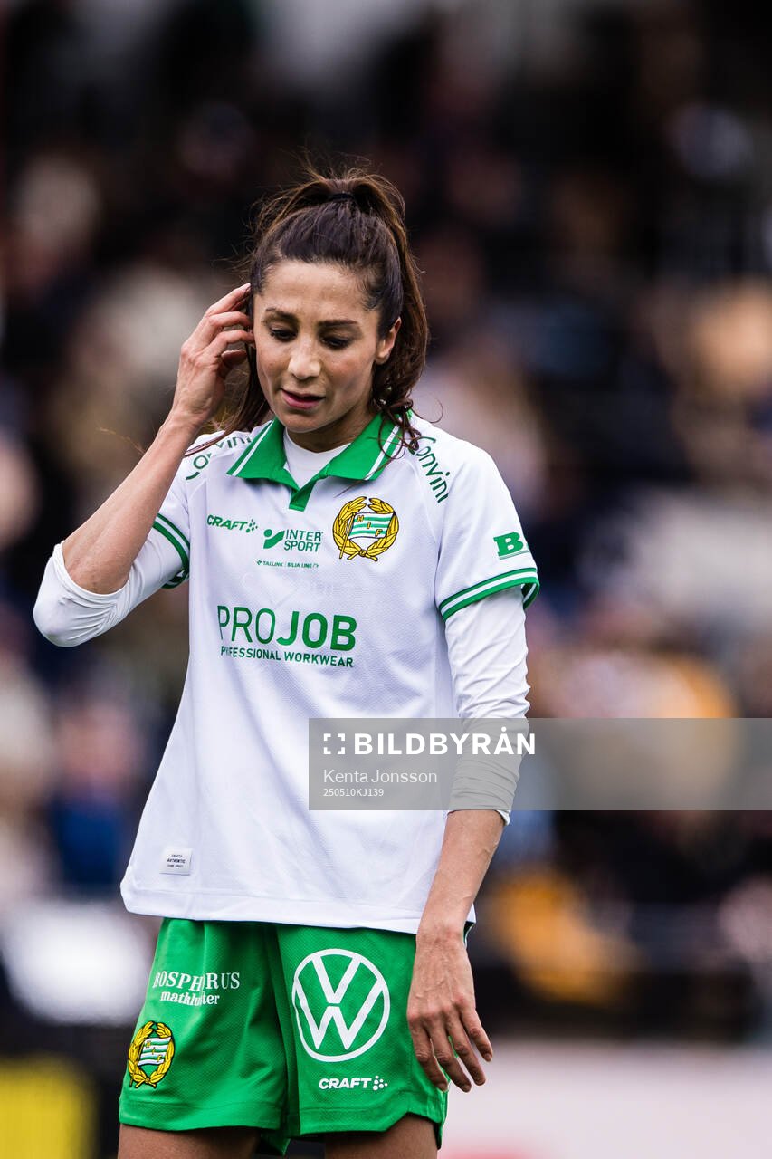 Hammarbys Nadia Nadim deppar