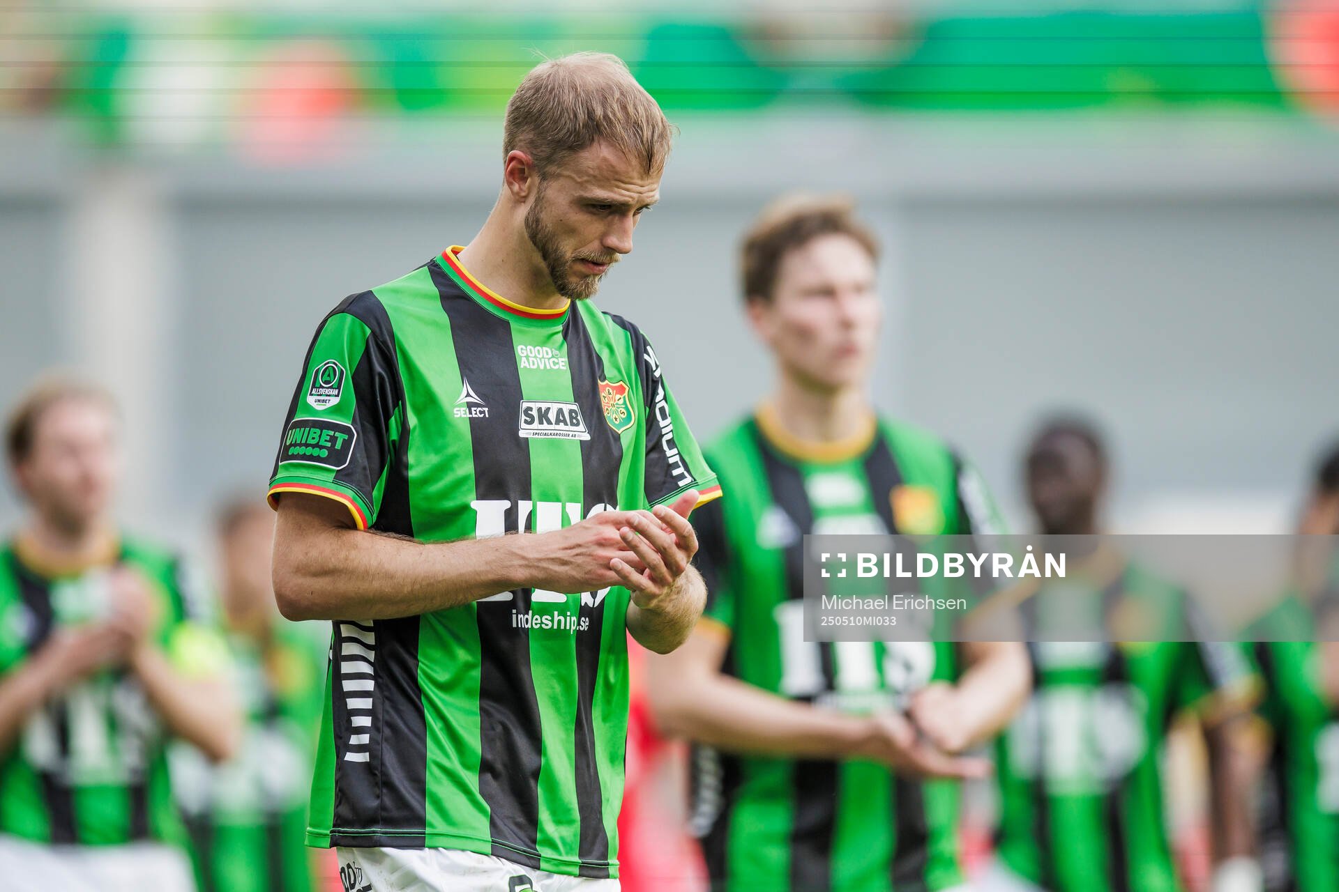 GAIS Gustav Lundgren deppar efter fotbollsmatchen i Allsvenskan mellan GAIS och Värnamo den 10 maj 2025 i Göteborg. 