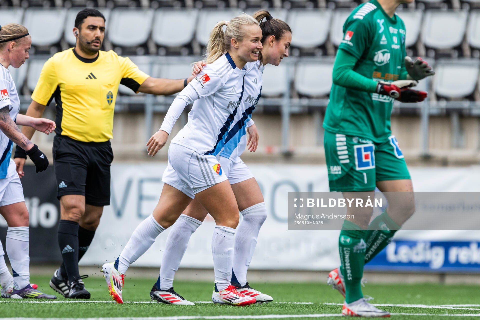 Djurgårdens Tove Almqvist jublar