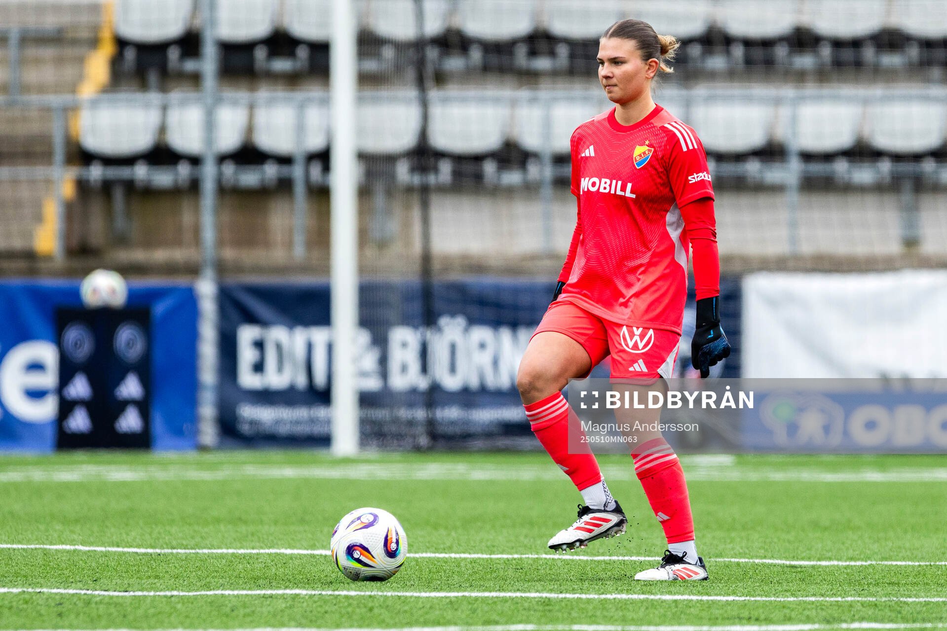 Djurgårdens målvakt Anna Aurora Koivunen under fotbollsmatchen i Damallsvenskan mellan Linköping och Djurgården den 10 maj 2025 i Linköping.