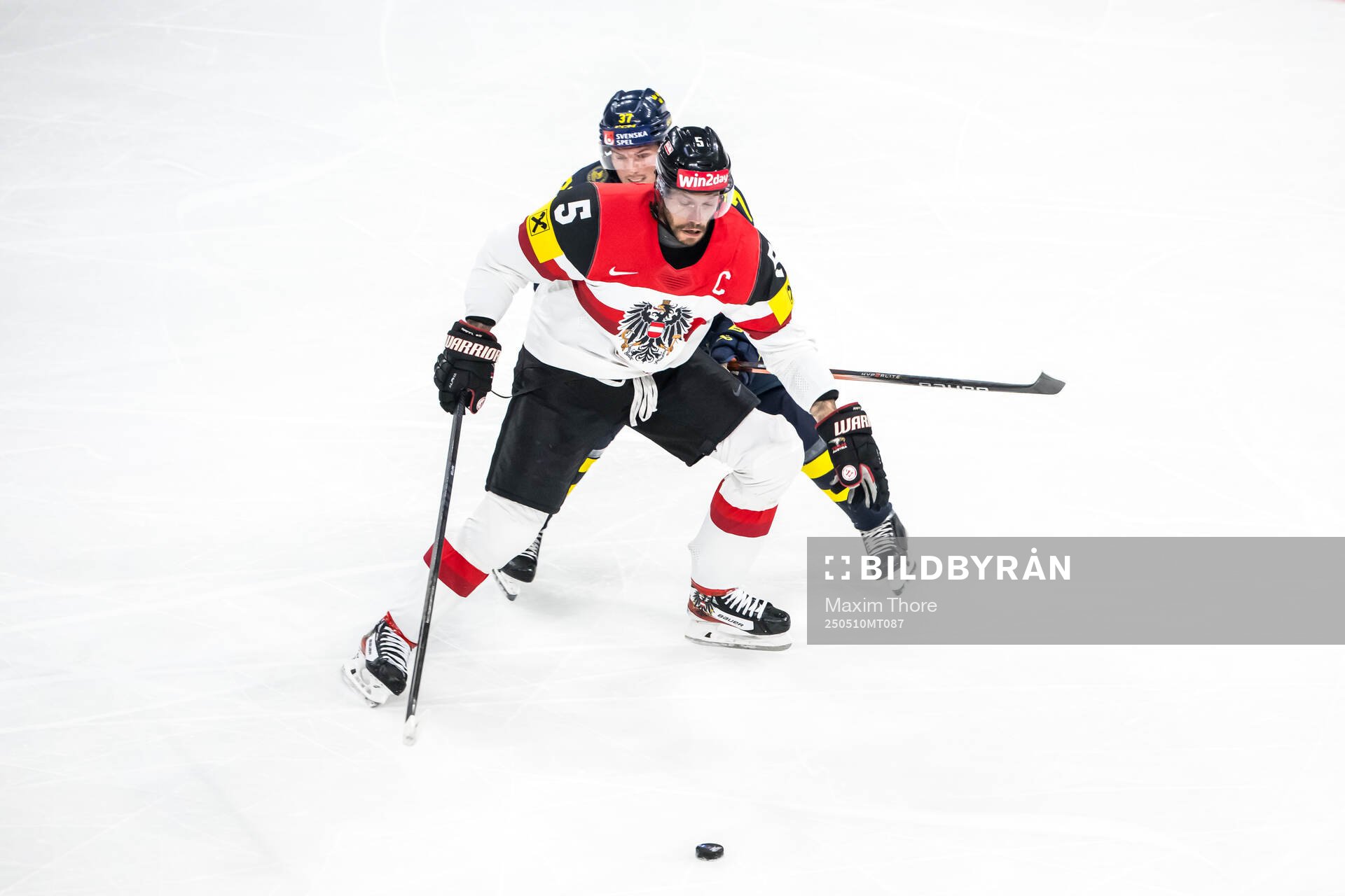Thomas Raffl of Austria and Isac Lundeström of Sweden
