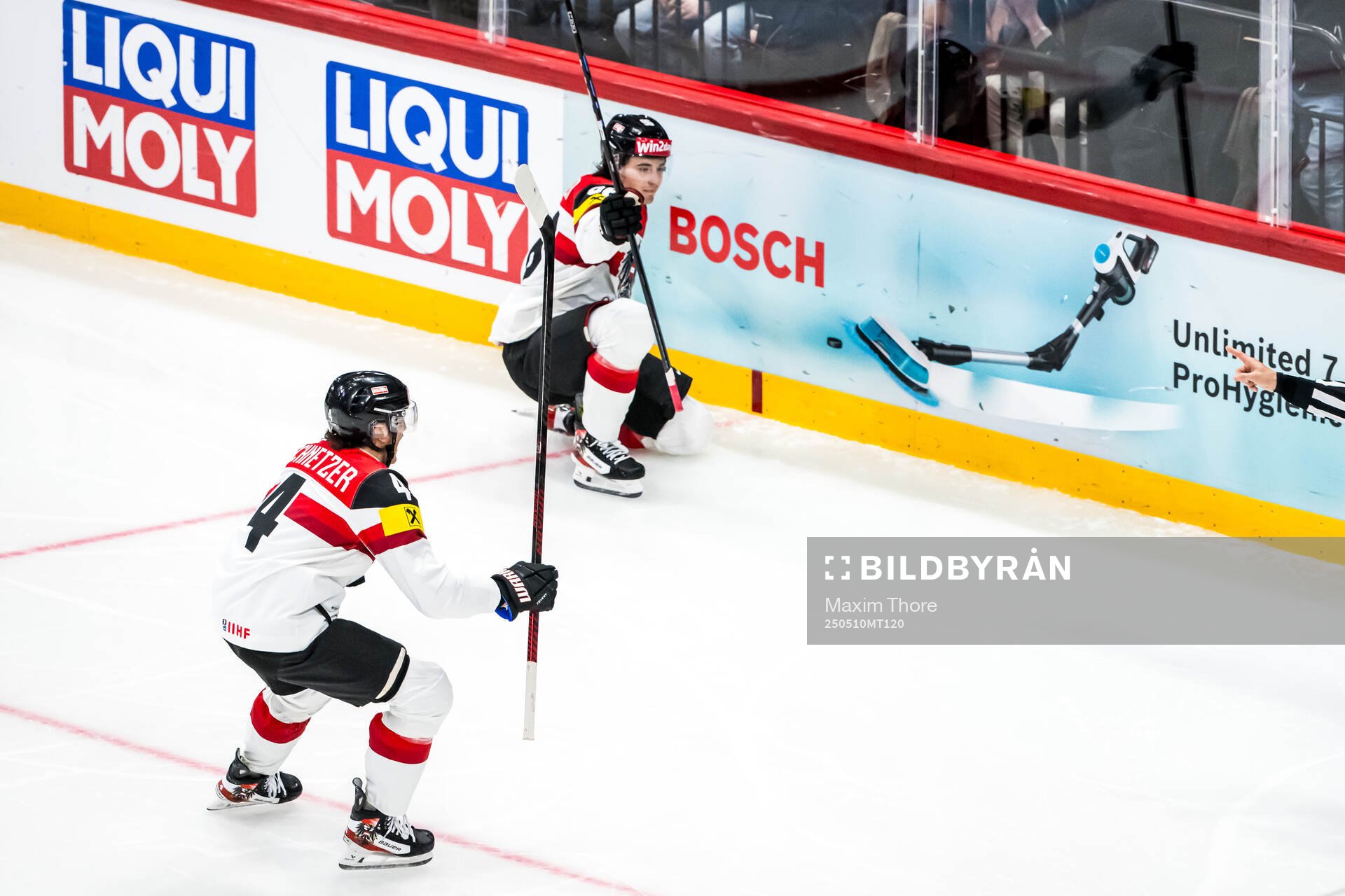 Marco Kasper of Austria celebrating