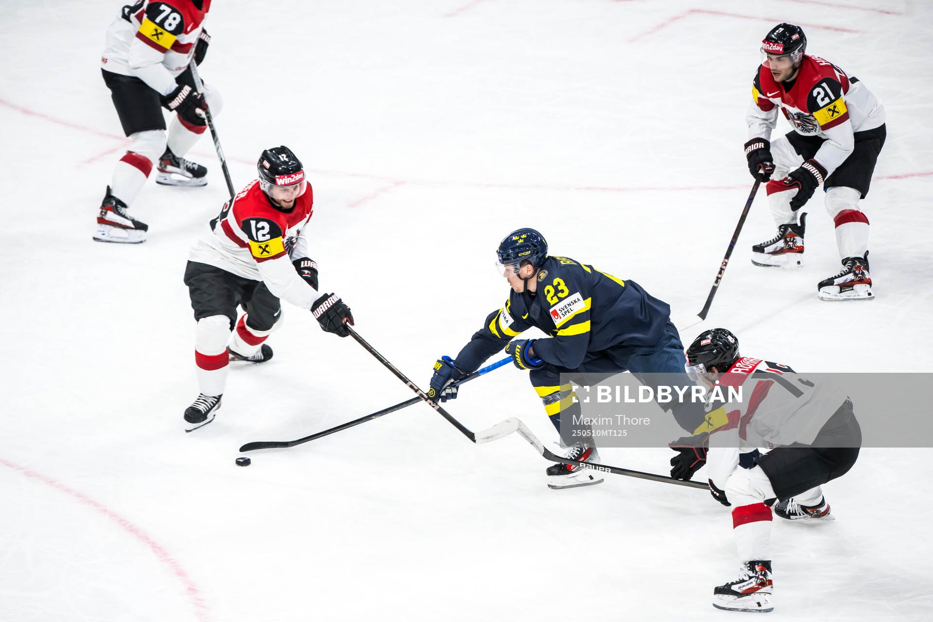 Lucas Raymond of Sweden, David Maier and Lukas Haudum of