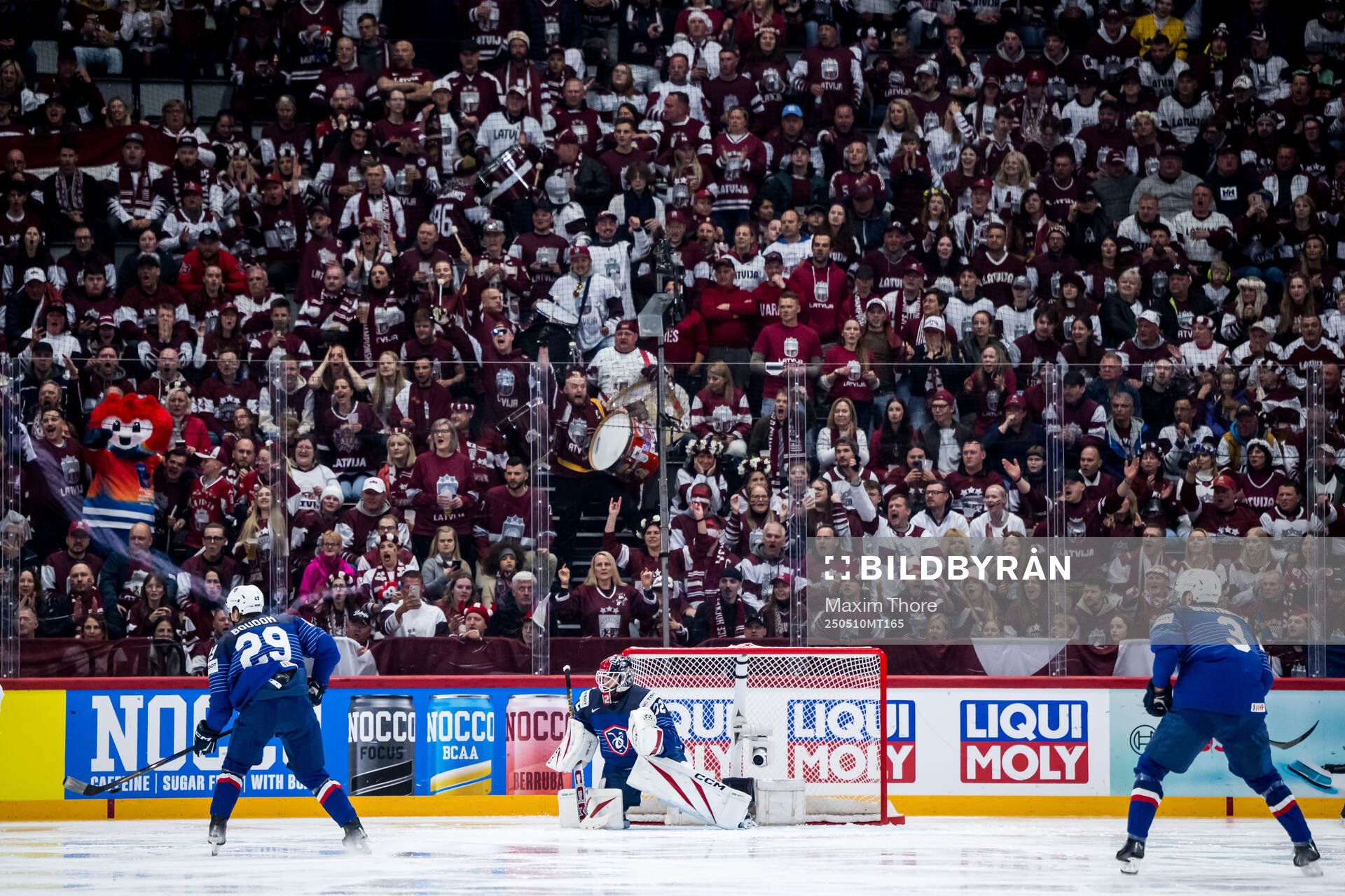 of France goaltender Quentin Papillon