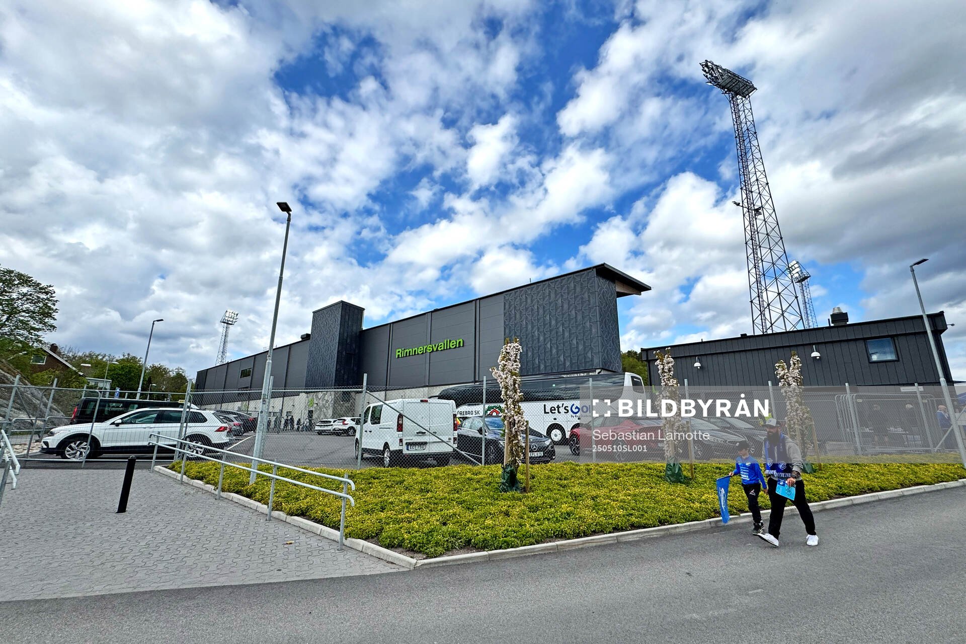 Utanför arenan inför fotbollsmatchen i Superettan mellan Oddevold och Örebro den 10 maj 2025 i Uddevalla. 