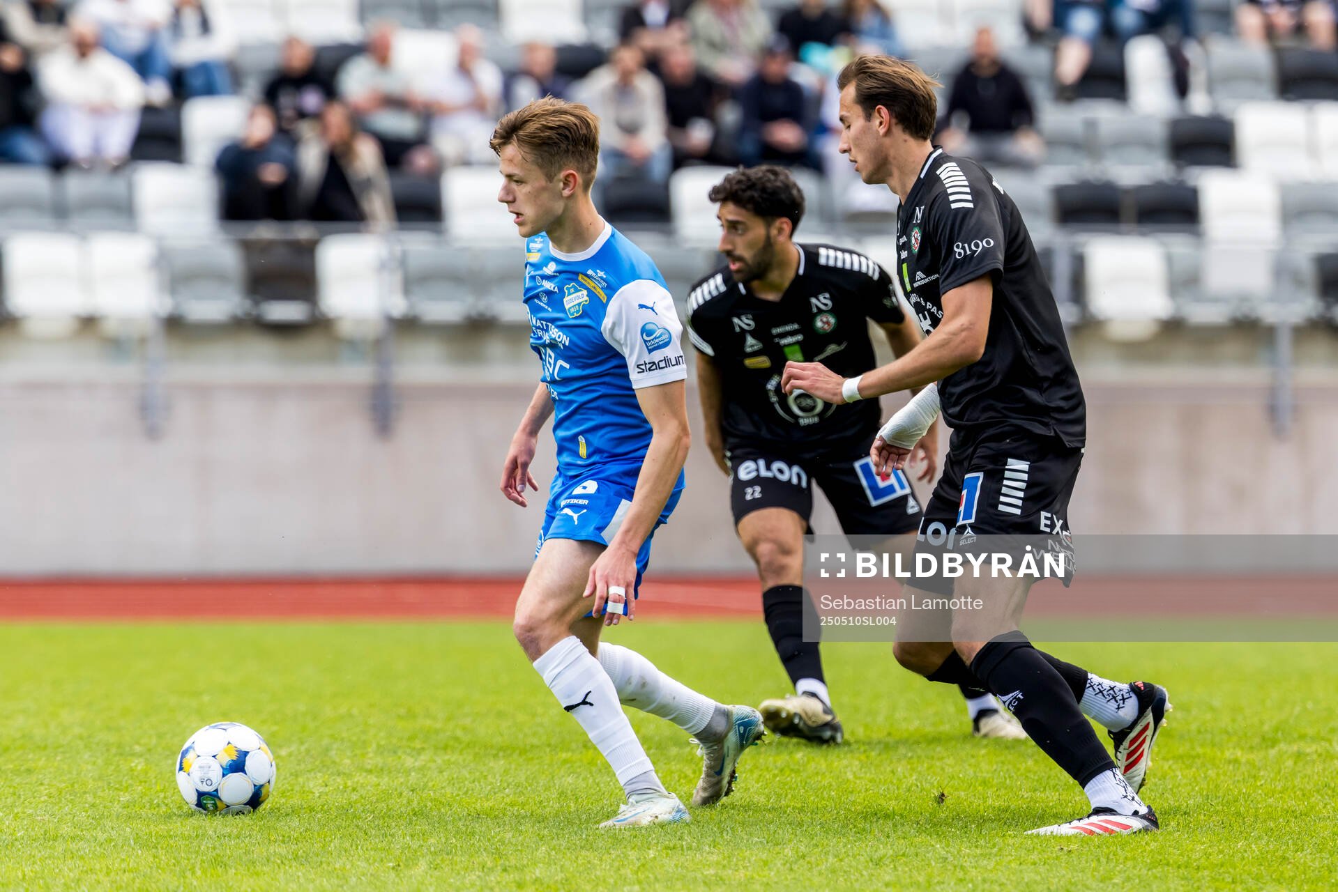 Oddevolds Gustav Forssell och Örebros Melvin Bajrovic