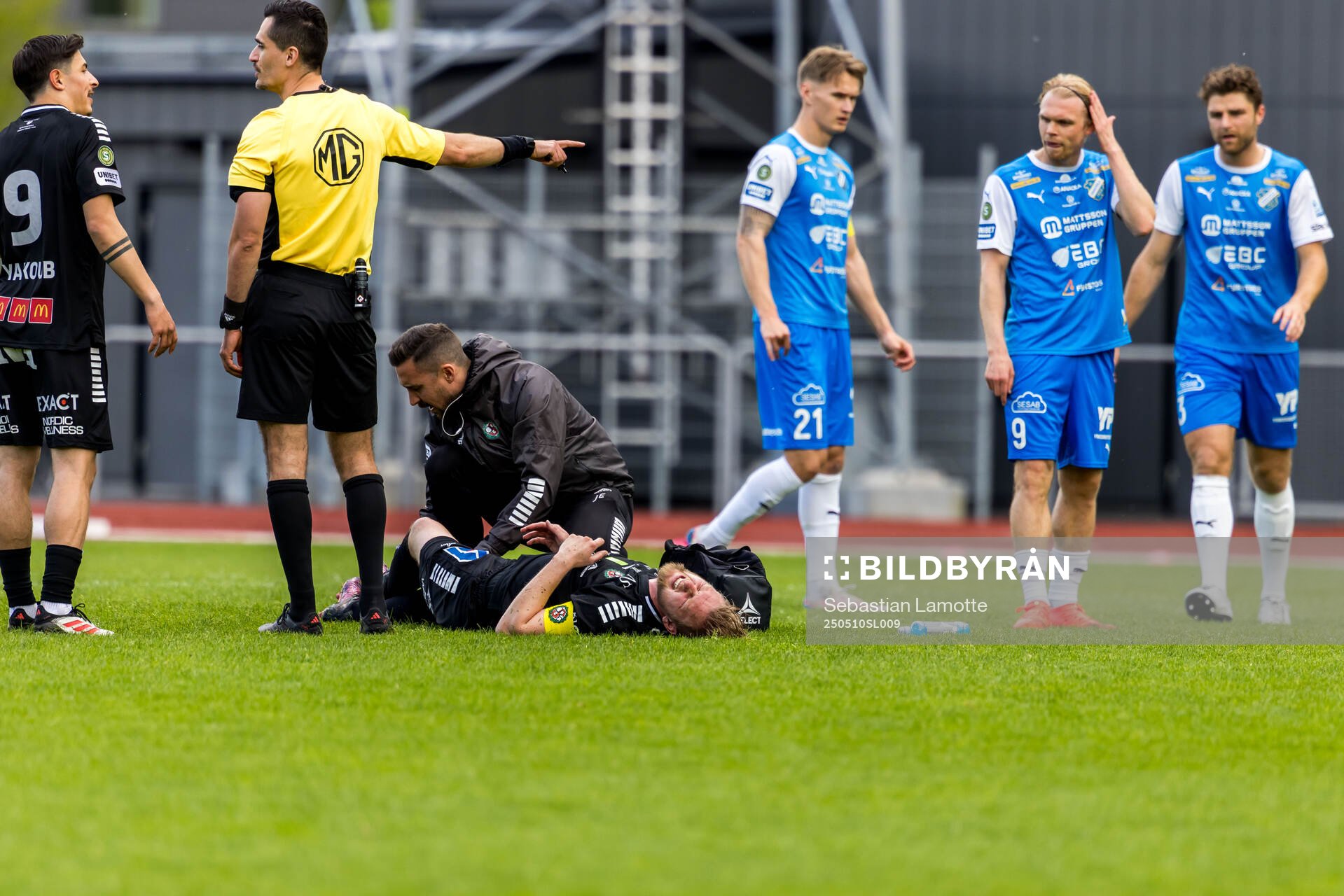 Örebros Karl Holmberg Skadad