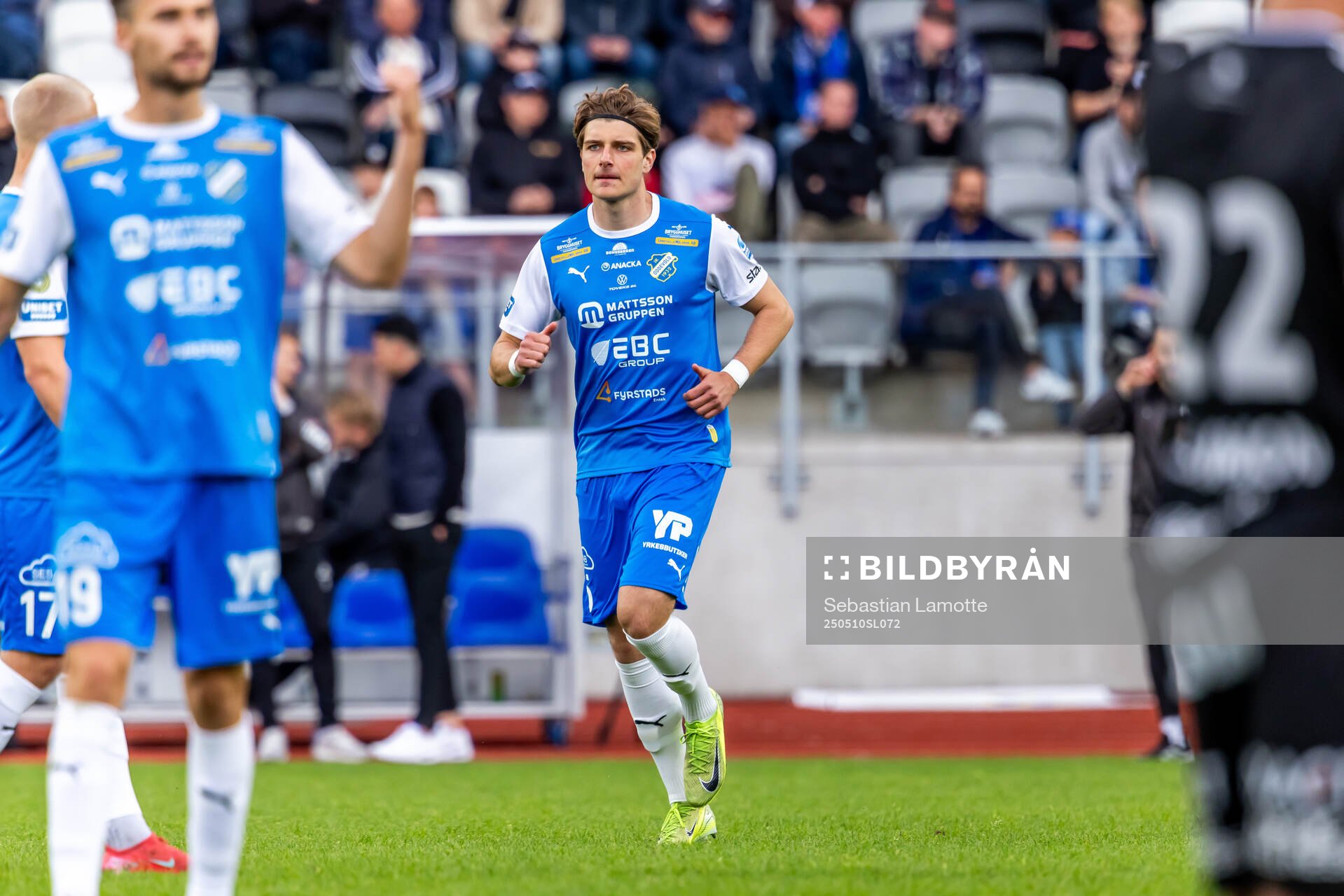 Oddevolds Adrian Rogulj under fotbollsmatchen i Superettan mellan Oddevold och Örebro den 10 maj 2025 i Uddevalla. 