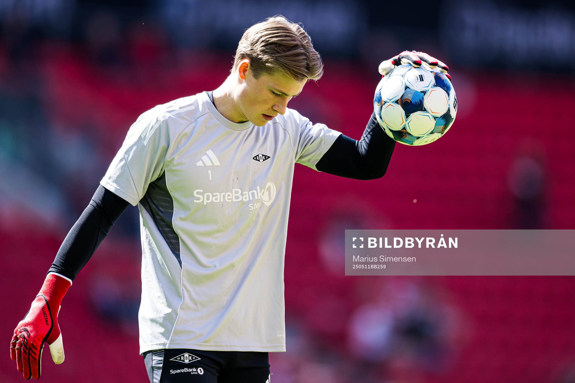 Sander Tangvik of Rosenborg warms up ahead of the Eliteserien match between Brann and Rosenborg on May 11, 2025 in Bergen. 