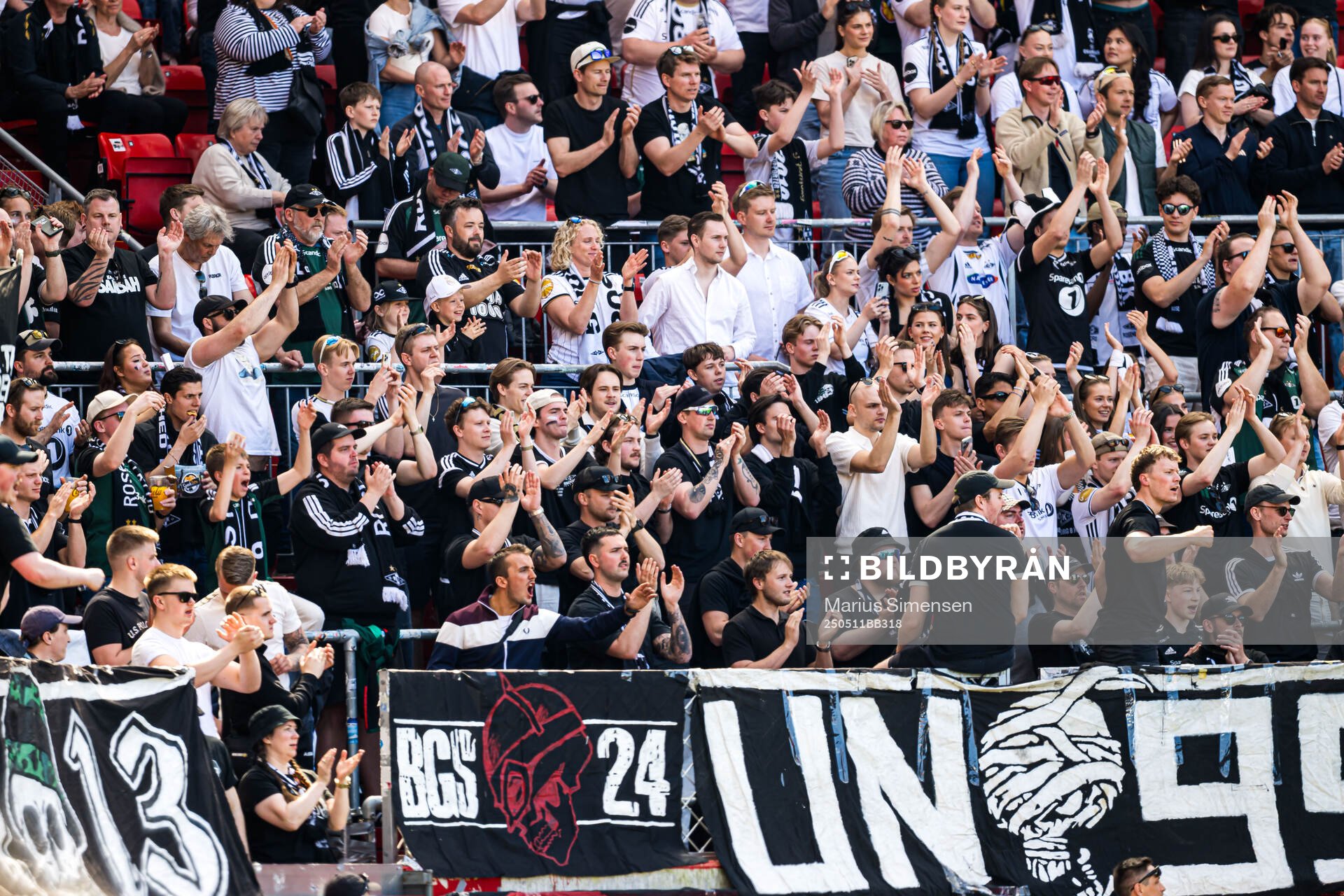 Spectators in the stands ahead of the Eliteserien match between Brann and Rosenborg on May 11, 2025 in Bergen. 