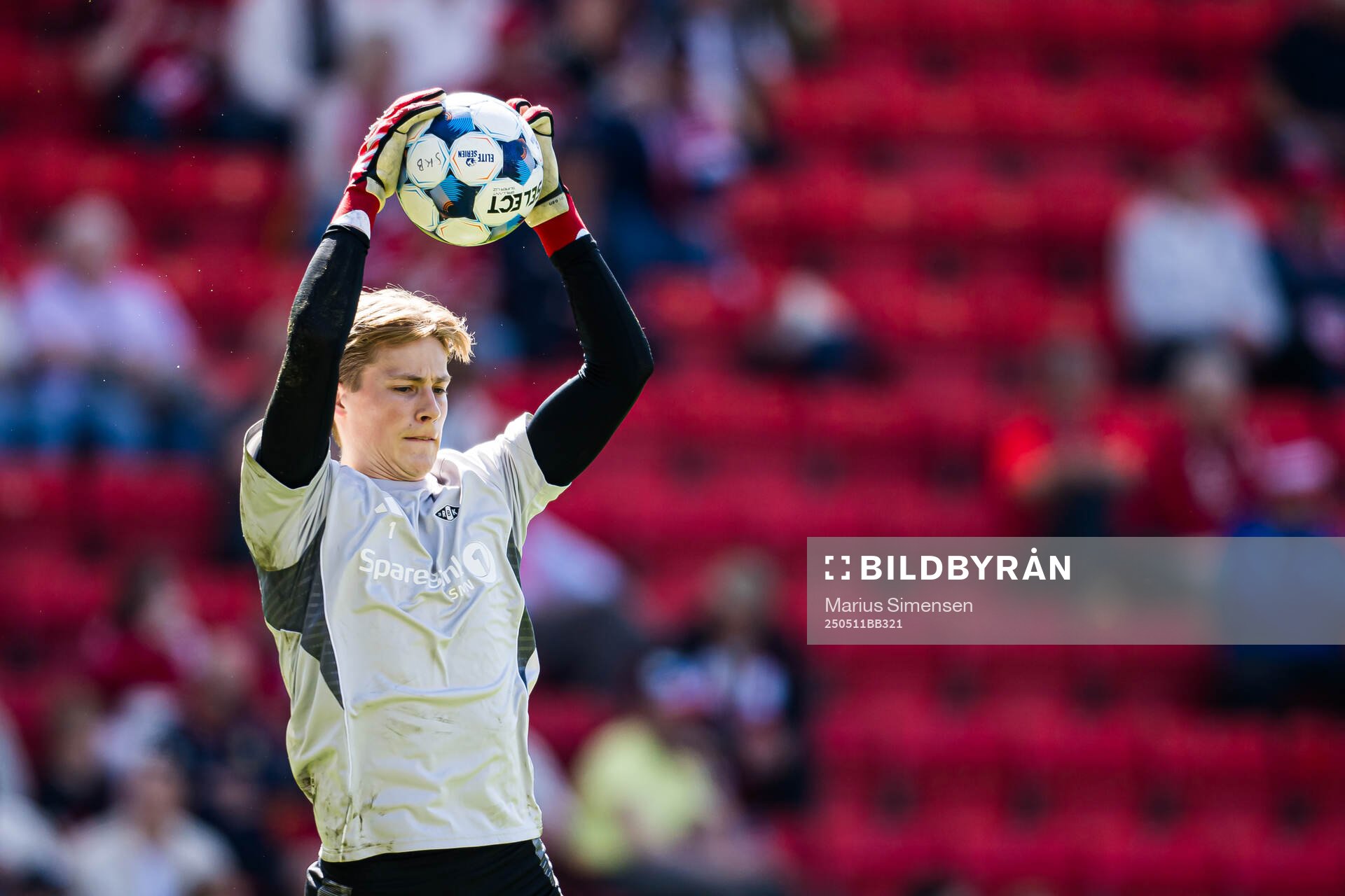 Sander Tangvik of Rosenborg warms up ahead of the Eliteserien match between Brann and Rosenborg on May 11, 2025 in Bergen. 