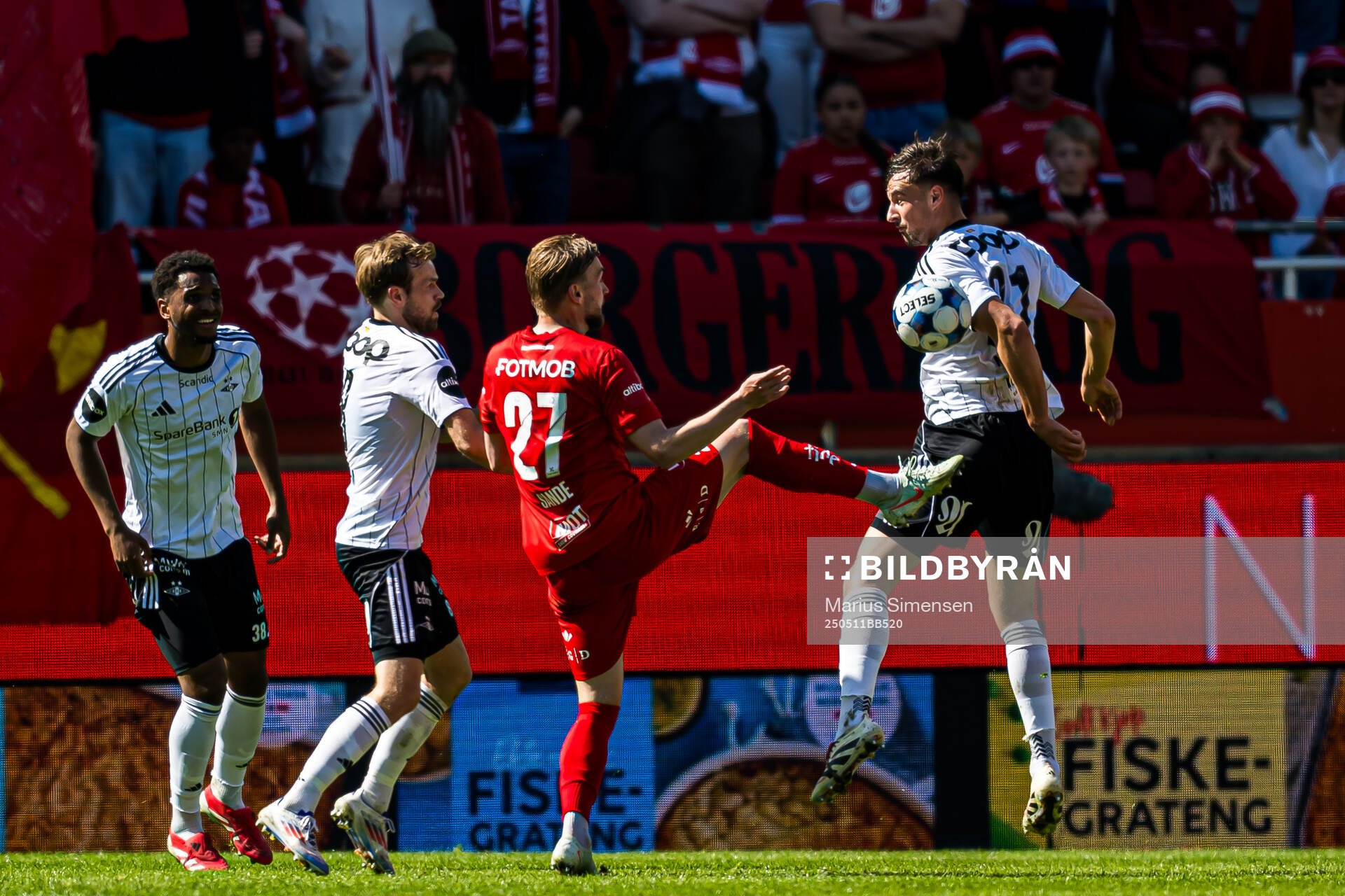 Mads Berg Sande of Brann and Tomas Nemcik of Rosenborg during the Eliteserien match between Brann and Rosenborg on May 11, 2025 in Bergen.