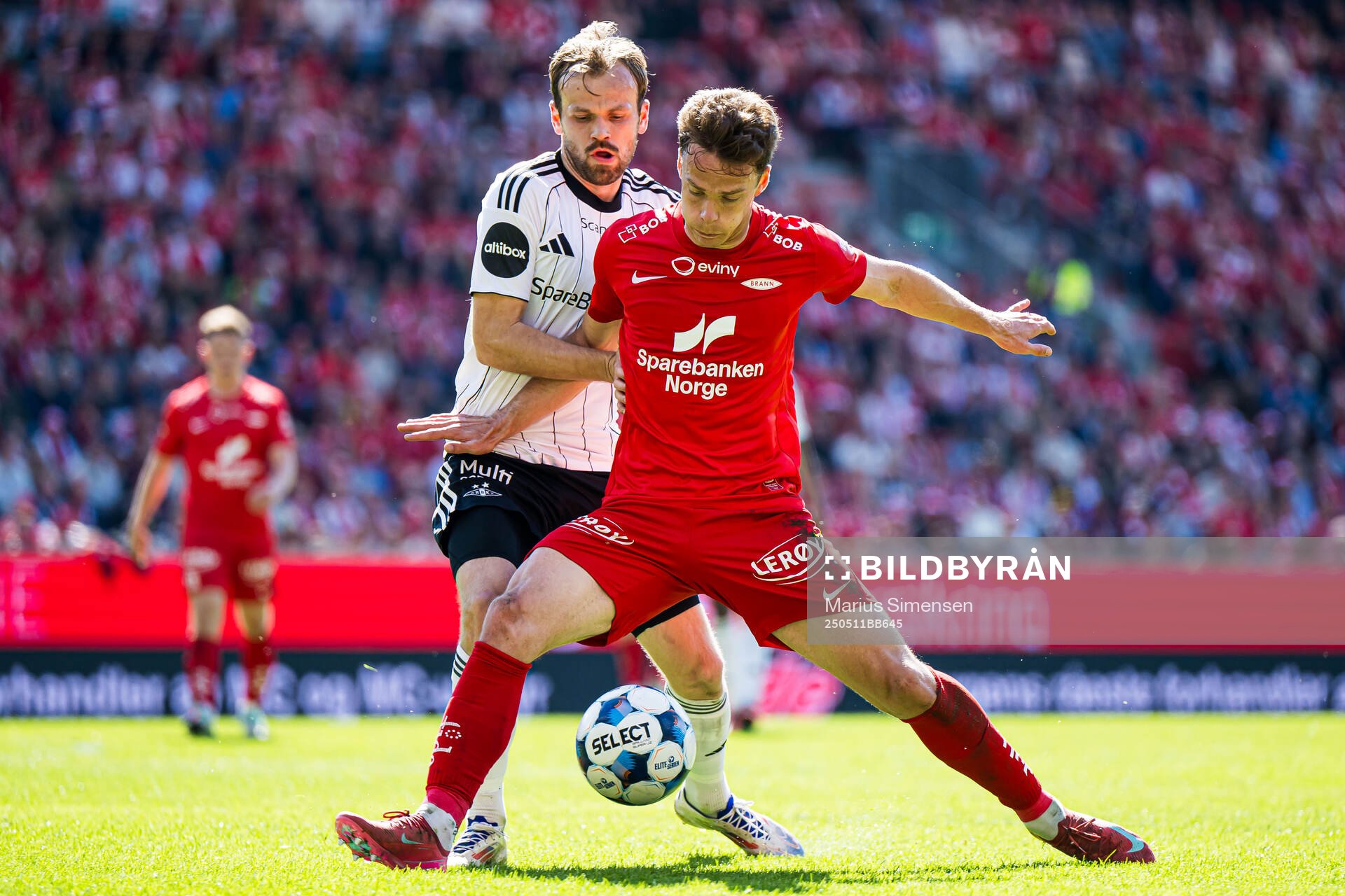 Iver Tobias Rørvik Fossum of Rosenborg and Felix Horn Myhre of Brann during the Eliteserien match between Brann and Rosenborg on May 11, 2025 in Bergen.
