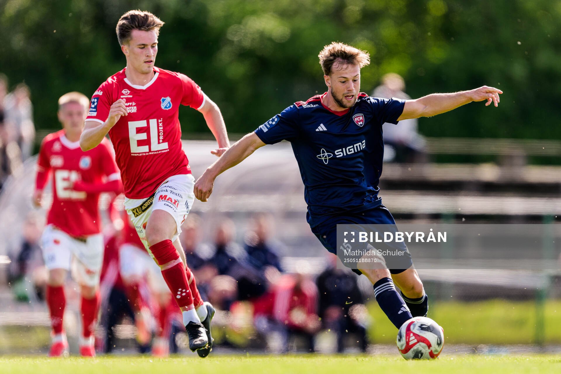 Rosengårds Mattias Andersson under fotbollsmatchen i Ettan södra mellan Rosengård och Norrby den 11 maj 2025 i Malmö. 