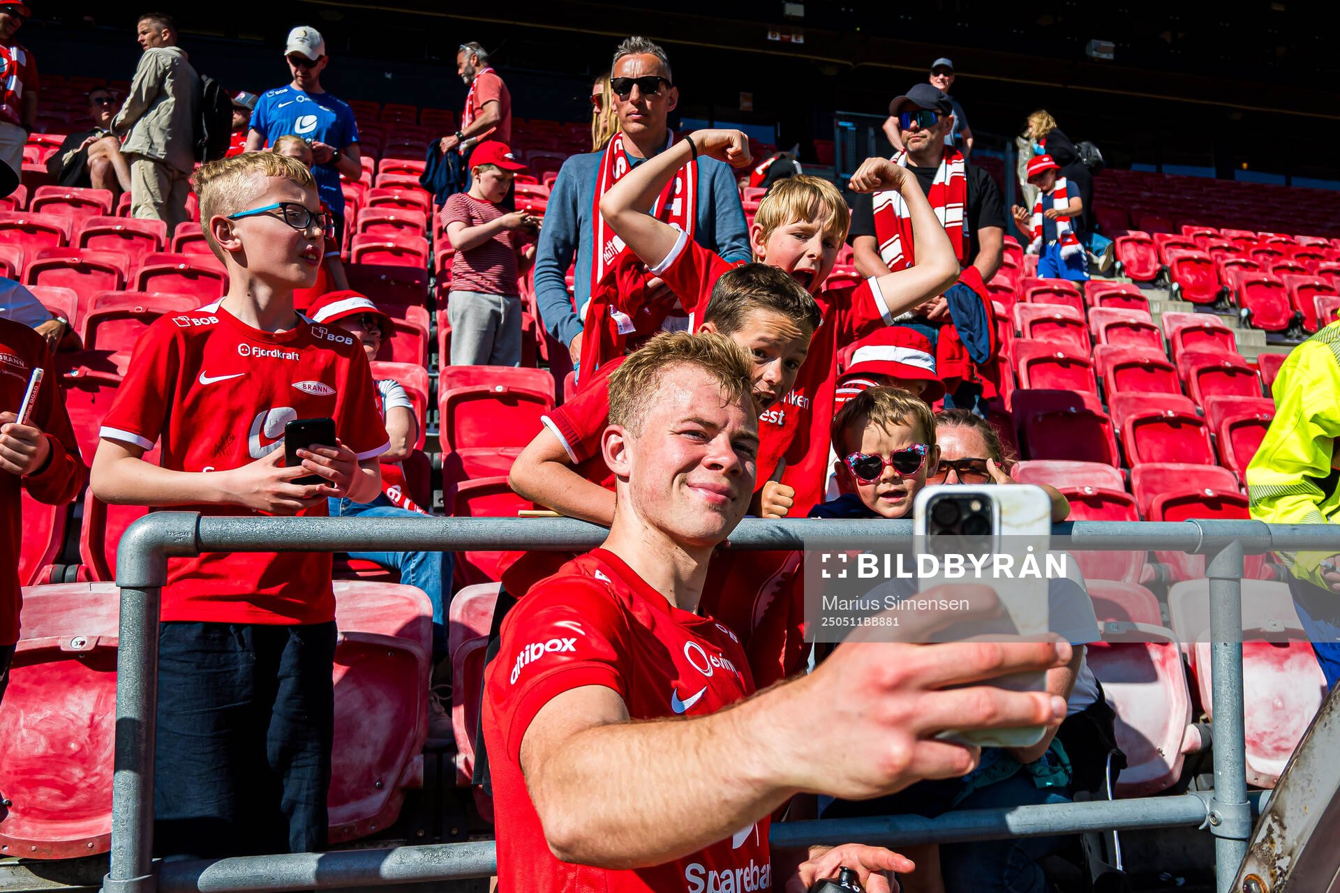 Aune Heggebø of Brann with fans