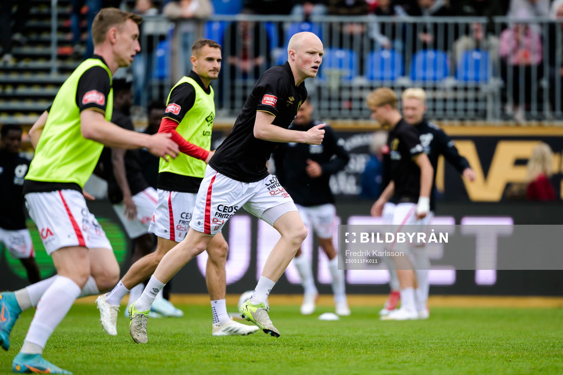 Degerfors Marcus Rafferty under värmningen inför fotbollsmatchen i Allsvenskan mellan Degerfors och Malmö FF den 11 maj 2025 i Degerfors.
