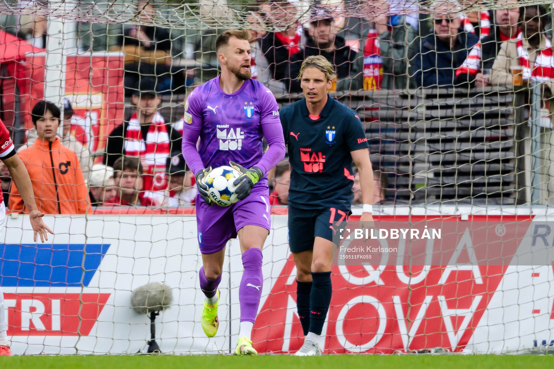Malmö FFs målvakt Ricardo Friedrich under fotbollsmatchen i Allsvenskan mellan Degerfors och Malmö FF den 11 maj 2025 i Degerfors. 