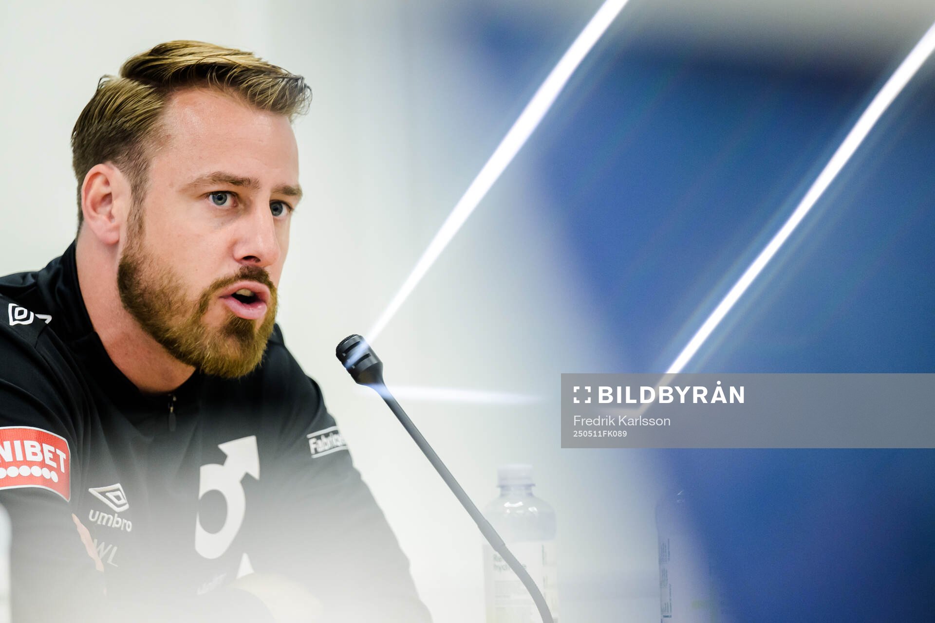 Degerfors tränare William Lundin under presskonferensen efter fotbollsmatchen i Allsvenskan mellan Degerfors och Malmö FF den 11 maj 2025 i Degerfors.