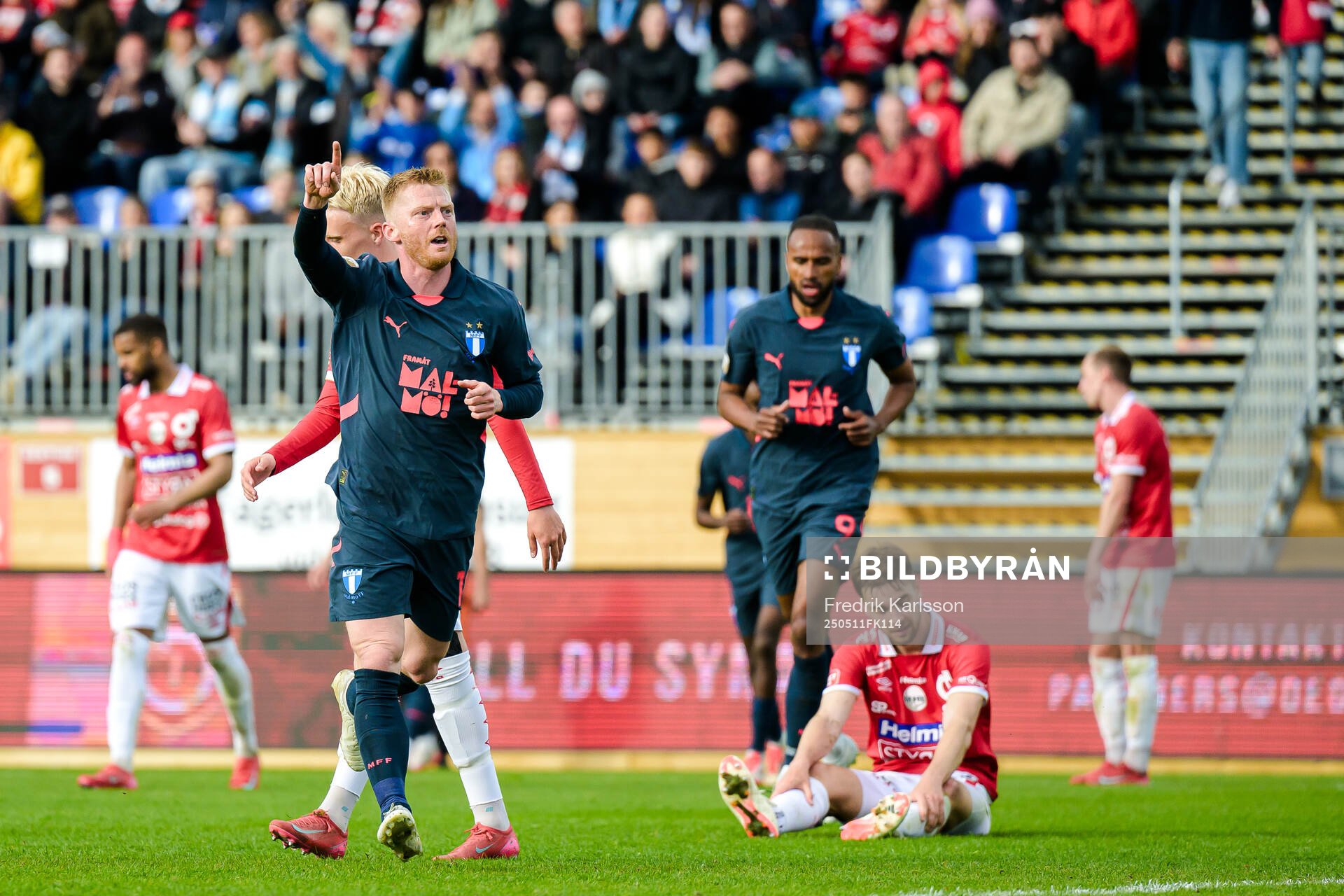 Malmö FFs Anders Christiansen jublar efter han gjort 1-4 under fotbollsmatchen i Allsvenskan mellan Degerfors och Malmö FF den 11 maj 2025 i Degerfors.